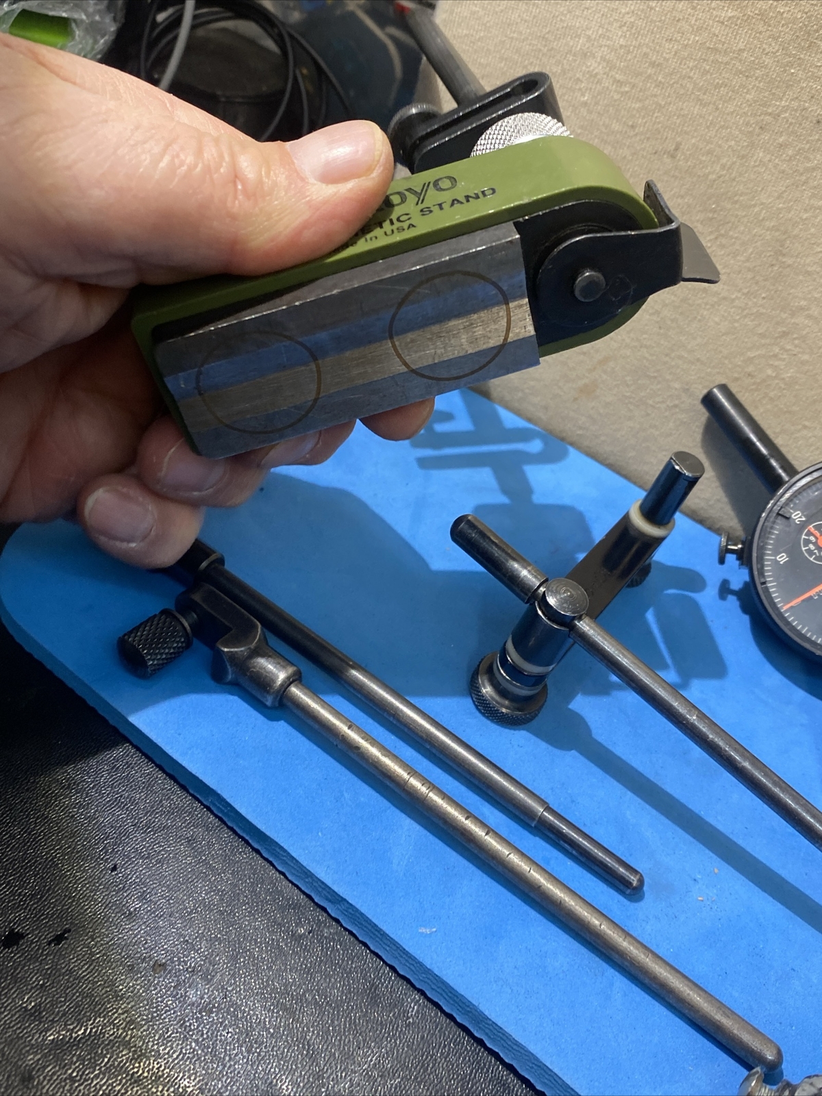 Mitutoyo 7025 Mini Magnetic Test Dial Indicator Stand Holder & Machinist Tools