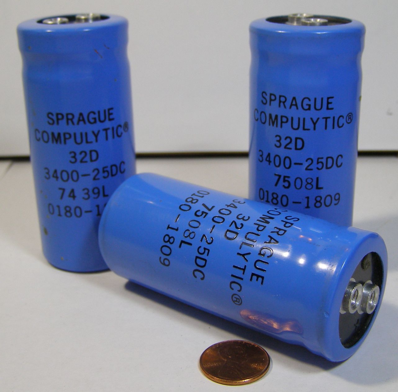 SPRAGUE COMPULYTIC CAPACITORS 0180-1809 32D 2400-25DC 7508L   3 COUNT