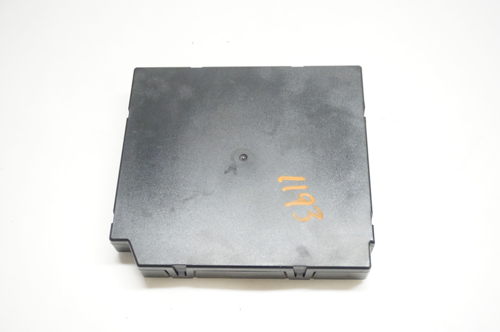 2014 Audi TTS Onboard Power Supply Control Module 8P0907063AE