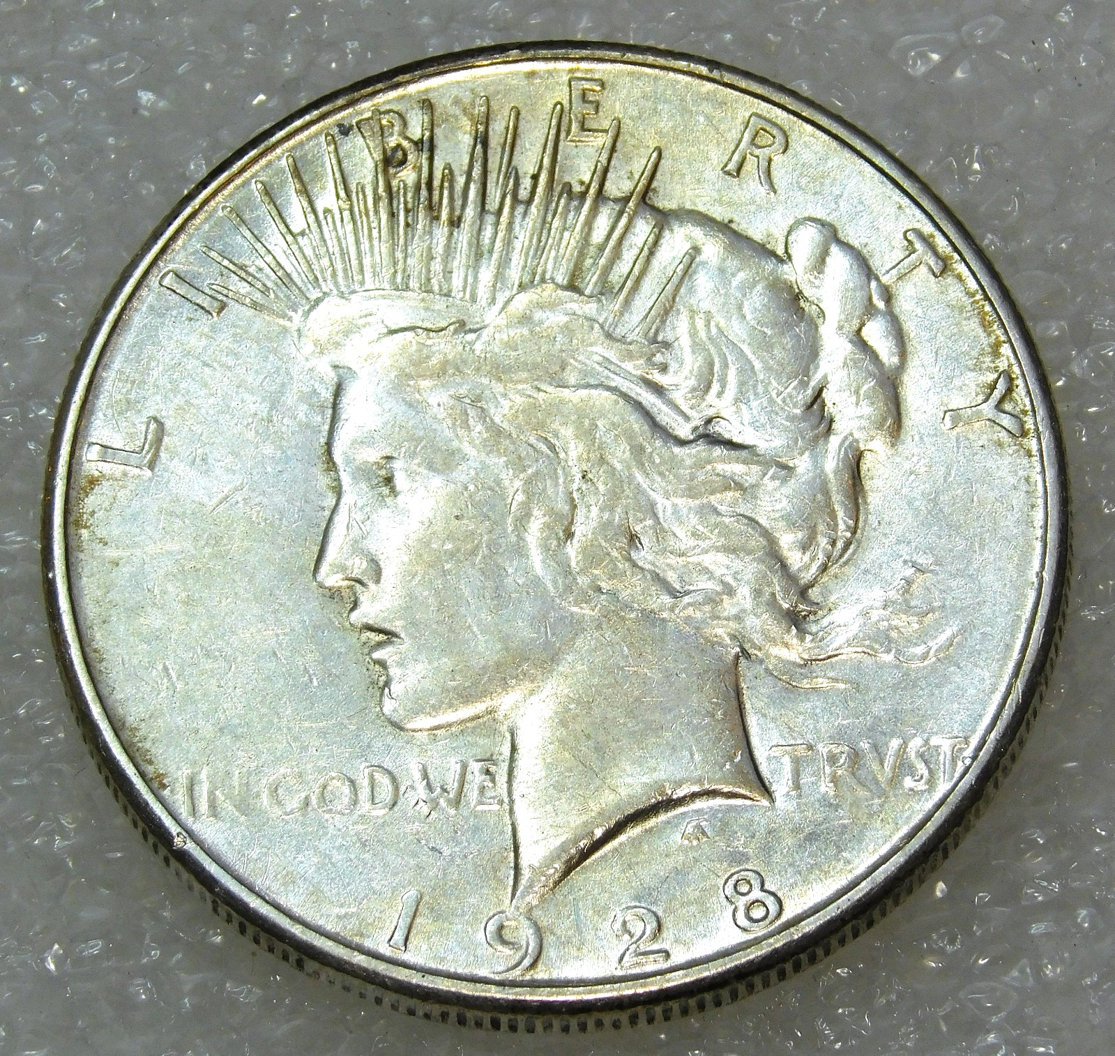1928-S Peace Silver Dollar XF/AU Frosty luster in saflip #M389