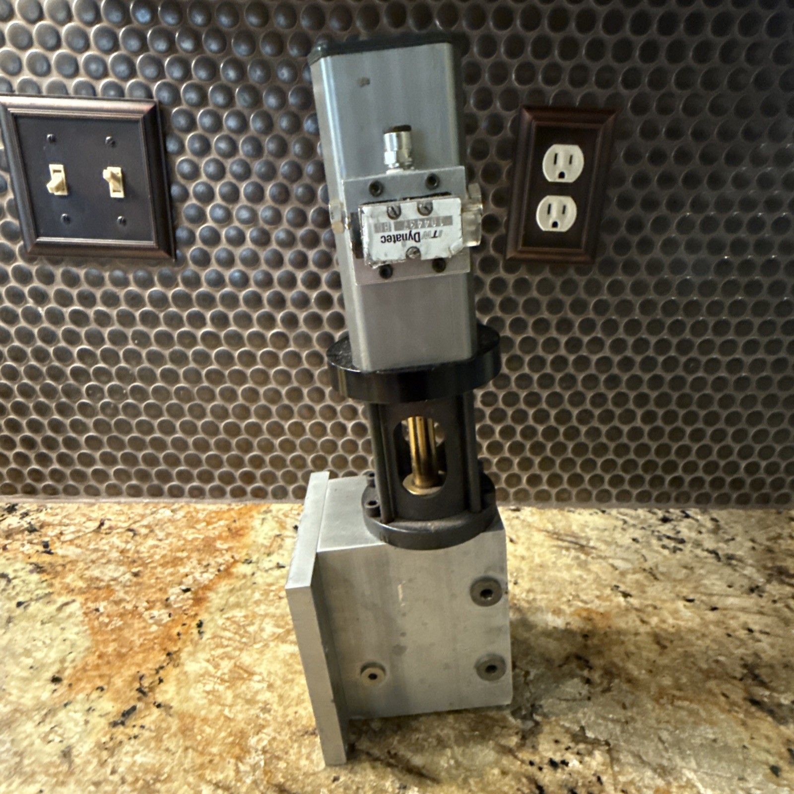 ITW Dynatec 104497 BD  Assembly Piston Pump (Hot Melt) AS-IS, Not Tested