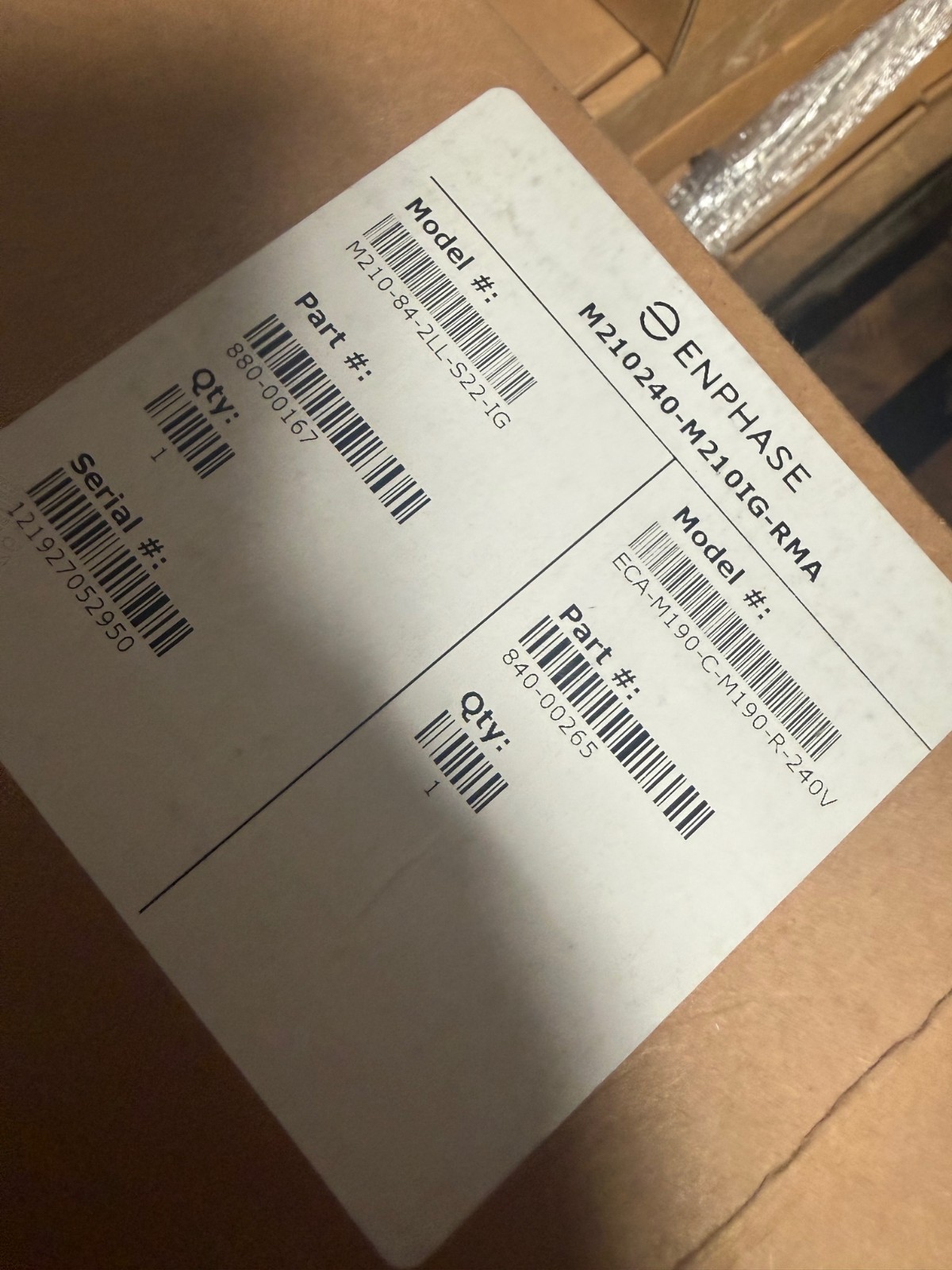 Enphase M210240-M210IG-RMA Micro Inverter M210-84-2LL-S22-IG M190-C-M190-R-240V