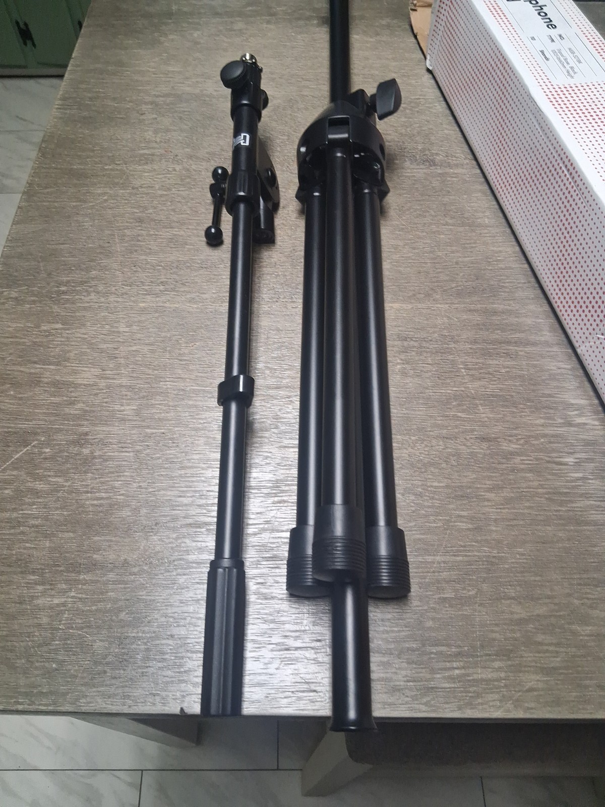 Hosa Microphone Stand MSB 521BK Tripod Base Adjustable