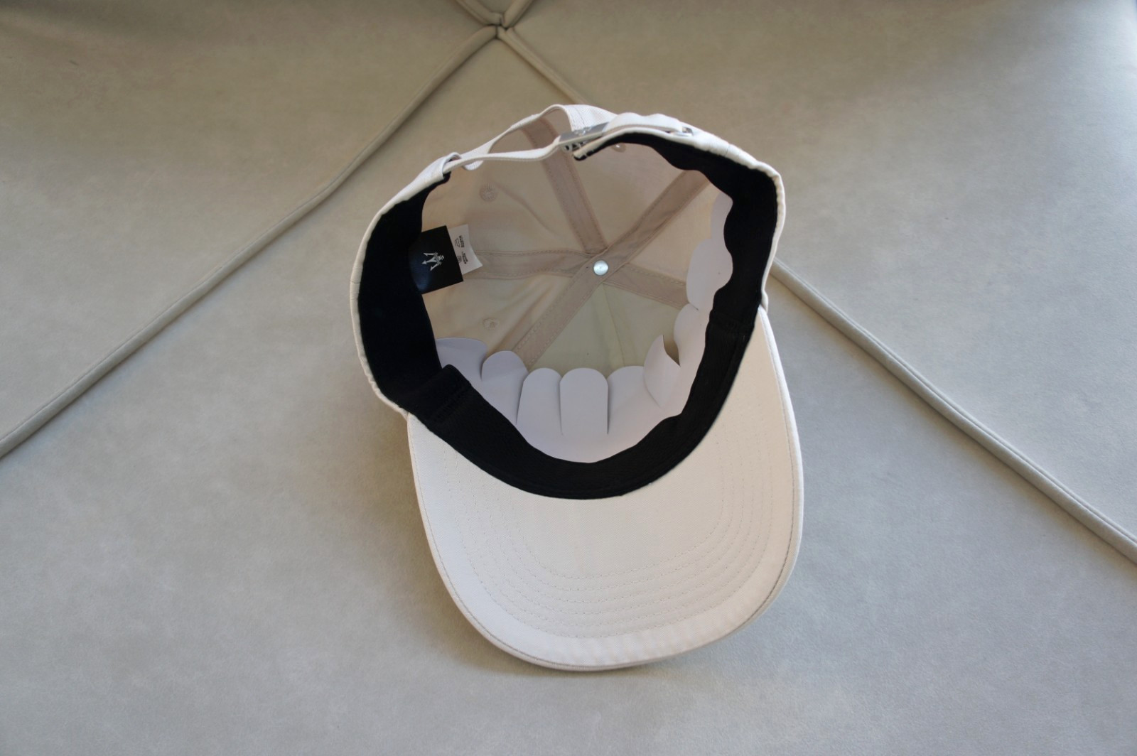 New Genuine Maserati Trident Beige Baseball Adjustable Snapback Cap Hat Patch