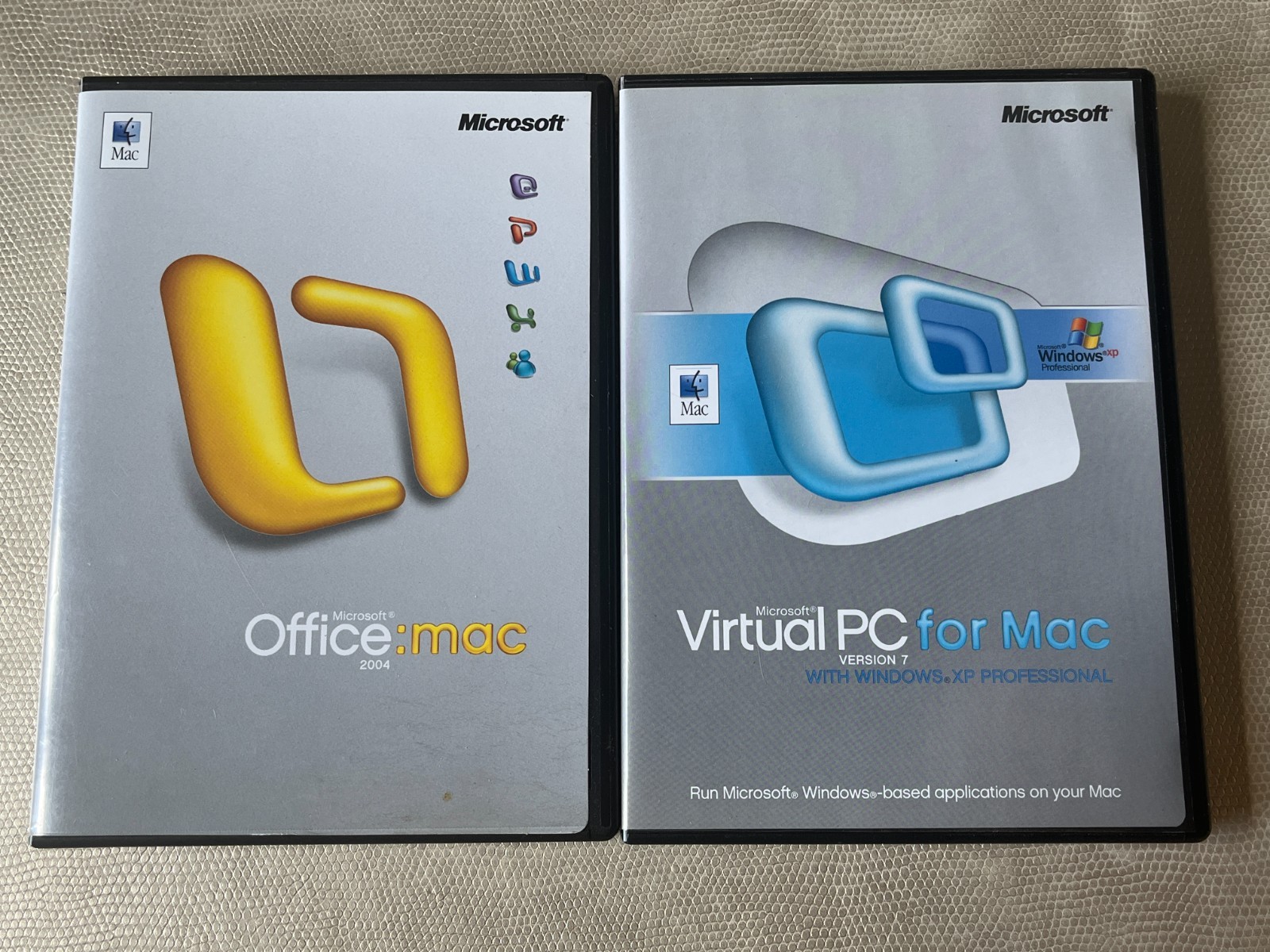 Microsoft Office Mac Home Student 2011 Family Pack + Office 2004, Virtual PC Mac