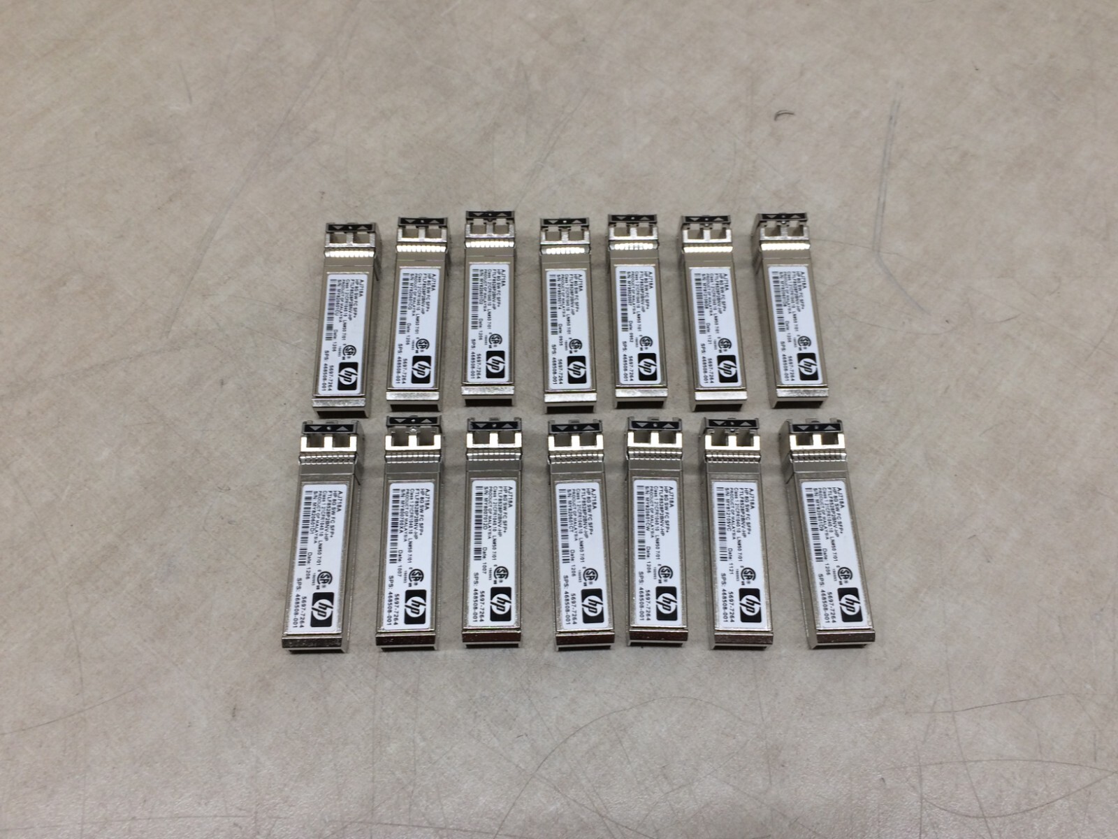 Lot of 14 HP 8G SW FC SFP+ FTLF8528P2BNV-HP