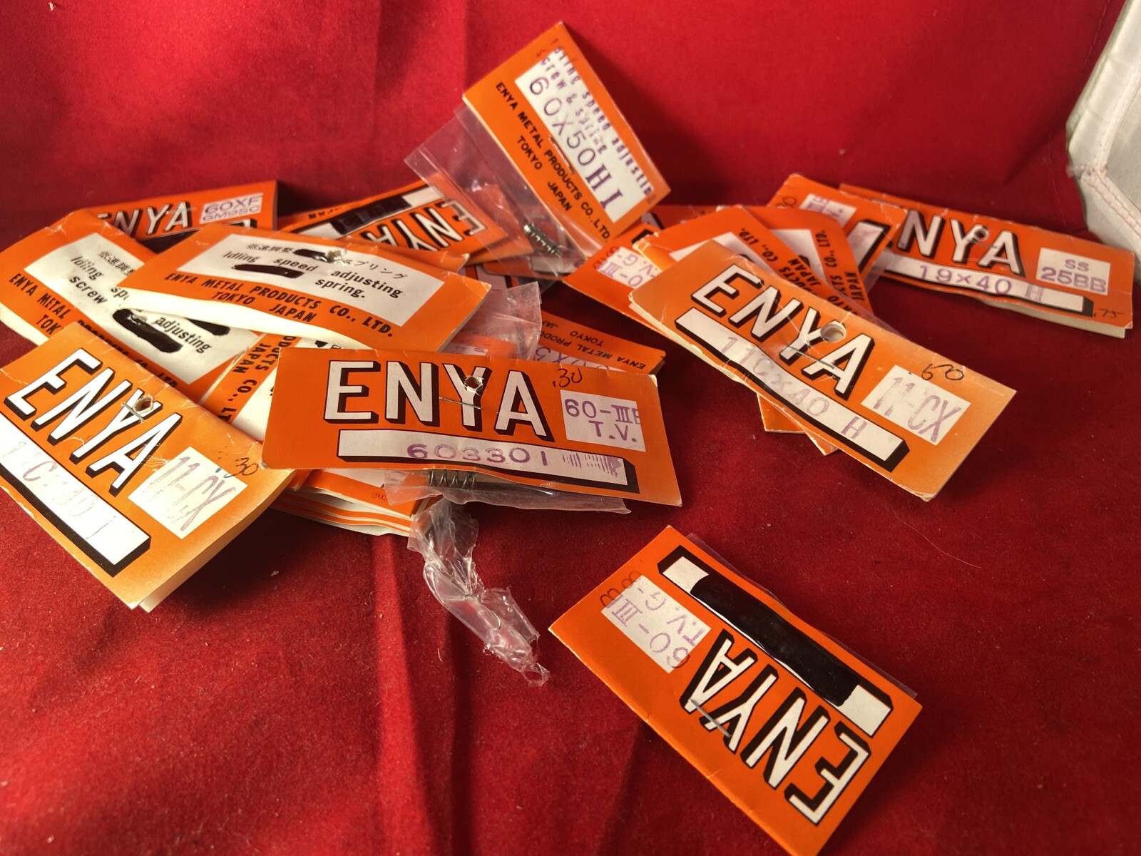 ENYA 2 & 4 STROKE CARB IDLE OR AIR SCREWS NIP ASK BEFORE BUYING!! (CHOICE)