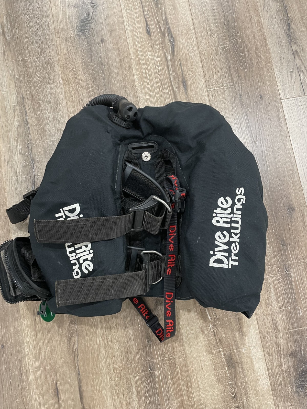 Dive Rite Transpac II with TrekWing M/L