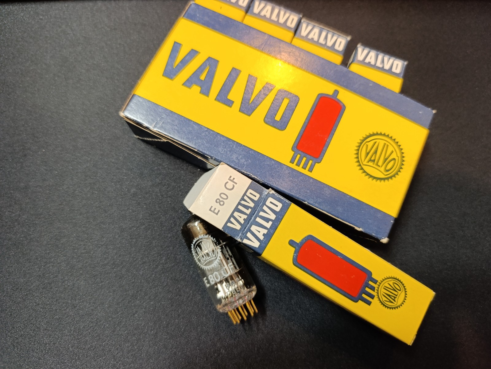 1Piece E80CF / 7643 Tubes VALVO - Gold Pins - NEW / NOS - E 80 CF (1pc.)