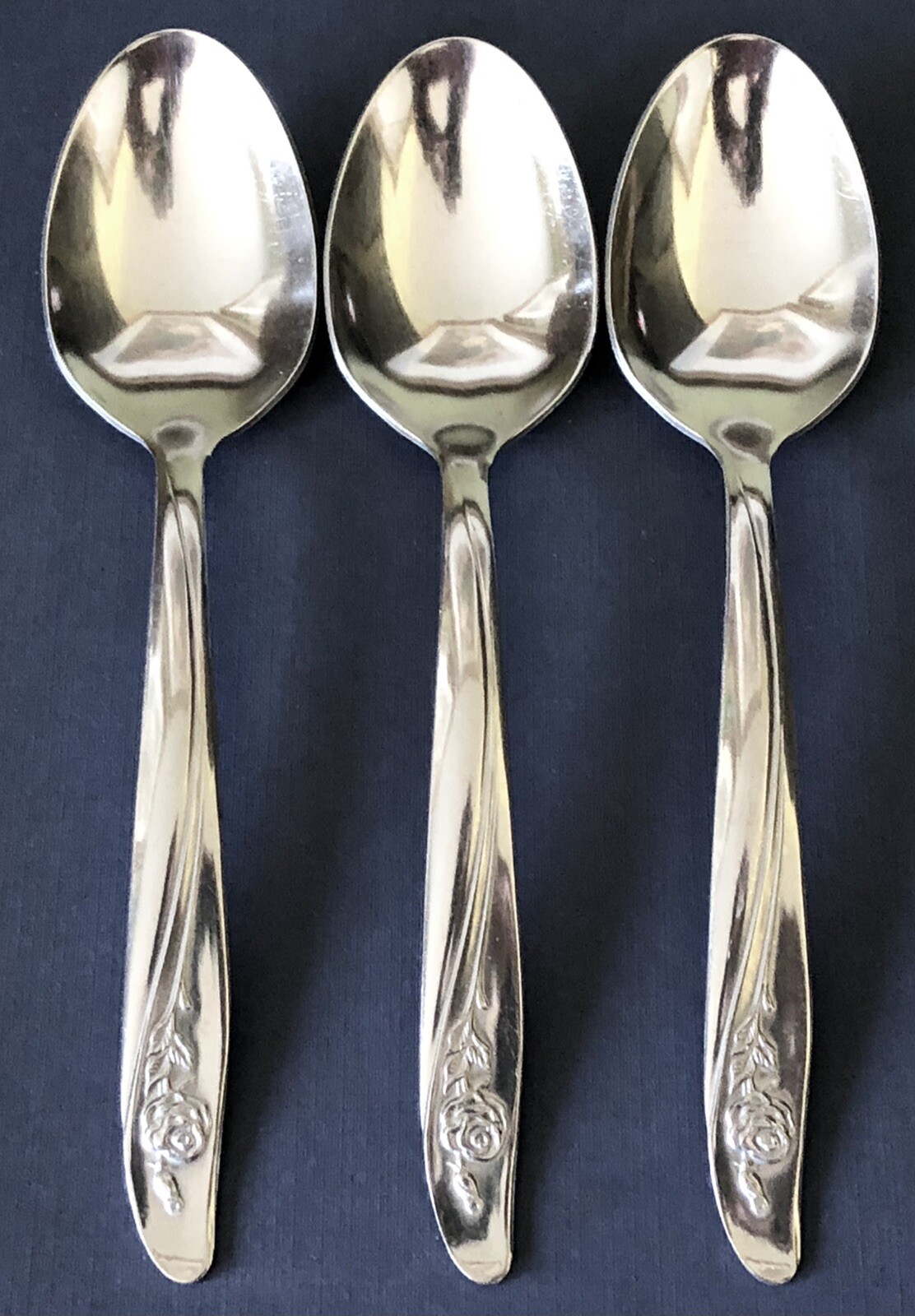 Oneida ROSEANNE Stainless Glossy 6 5/8” SOUP SPOON X3 LOT 3 Silverware Flatware