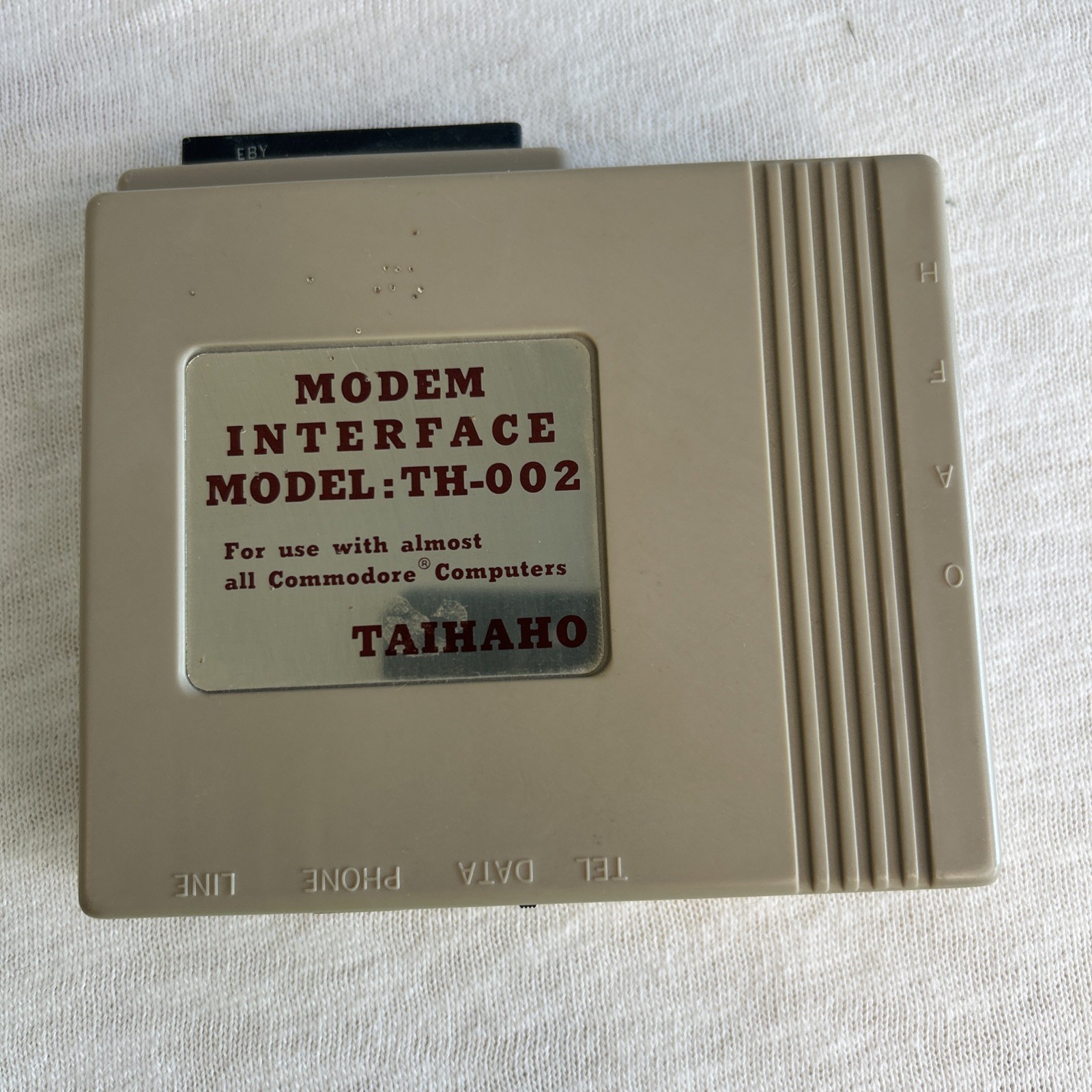 Taihaho TH-002 Baud Modem for Commodore 64 128