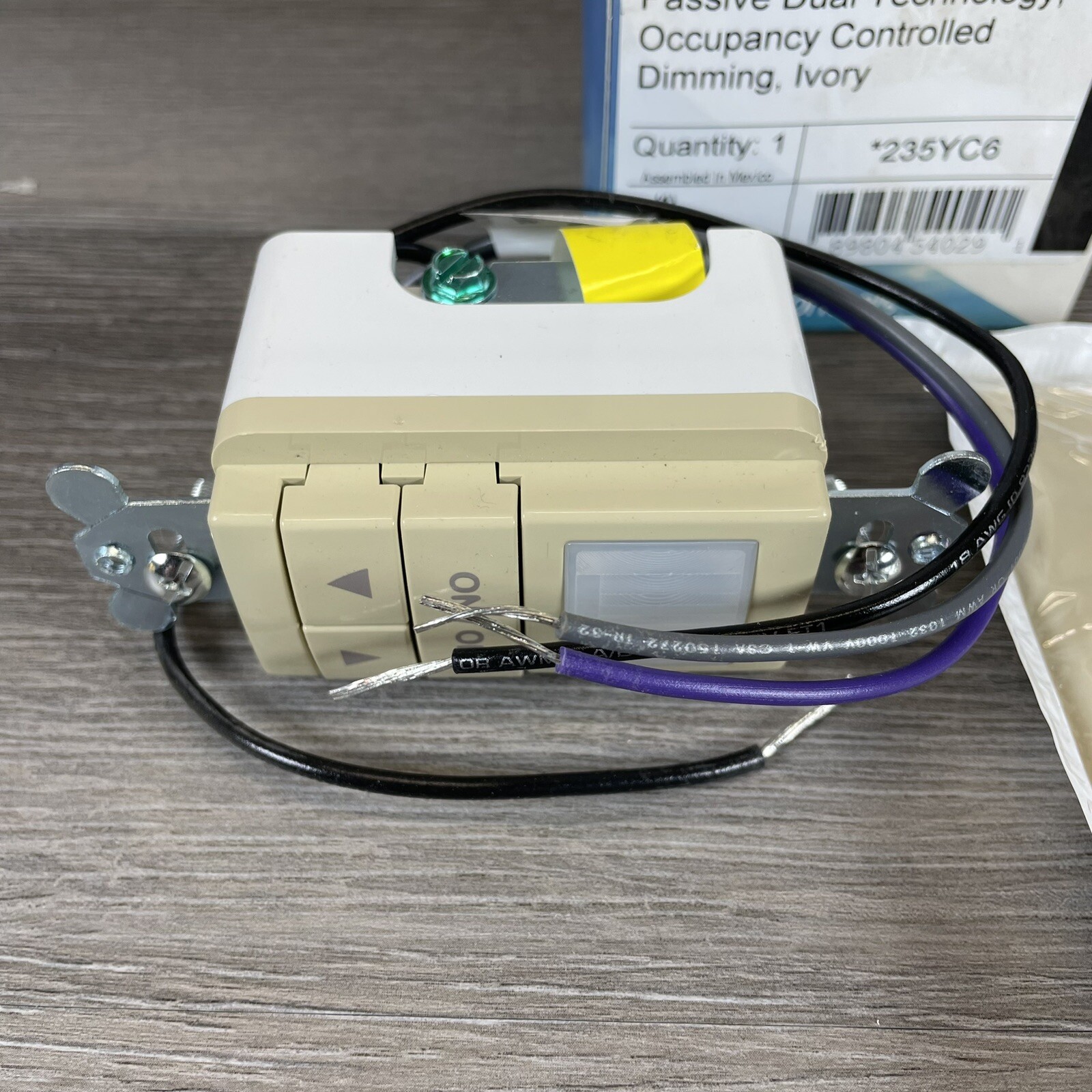 Acuity Controls Ivory Dimming Occupancy Wall Switch WSX PDT D IV