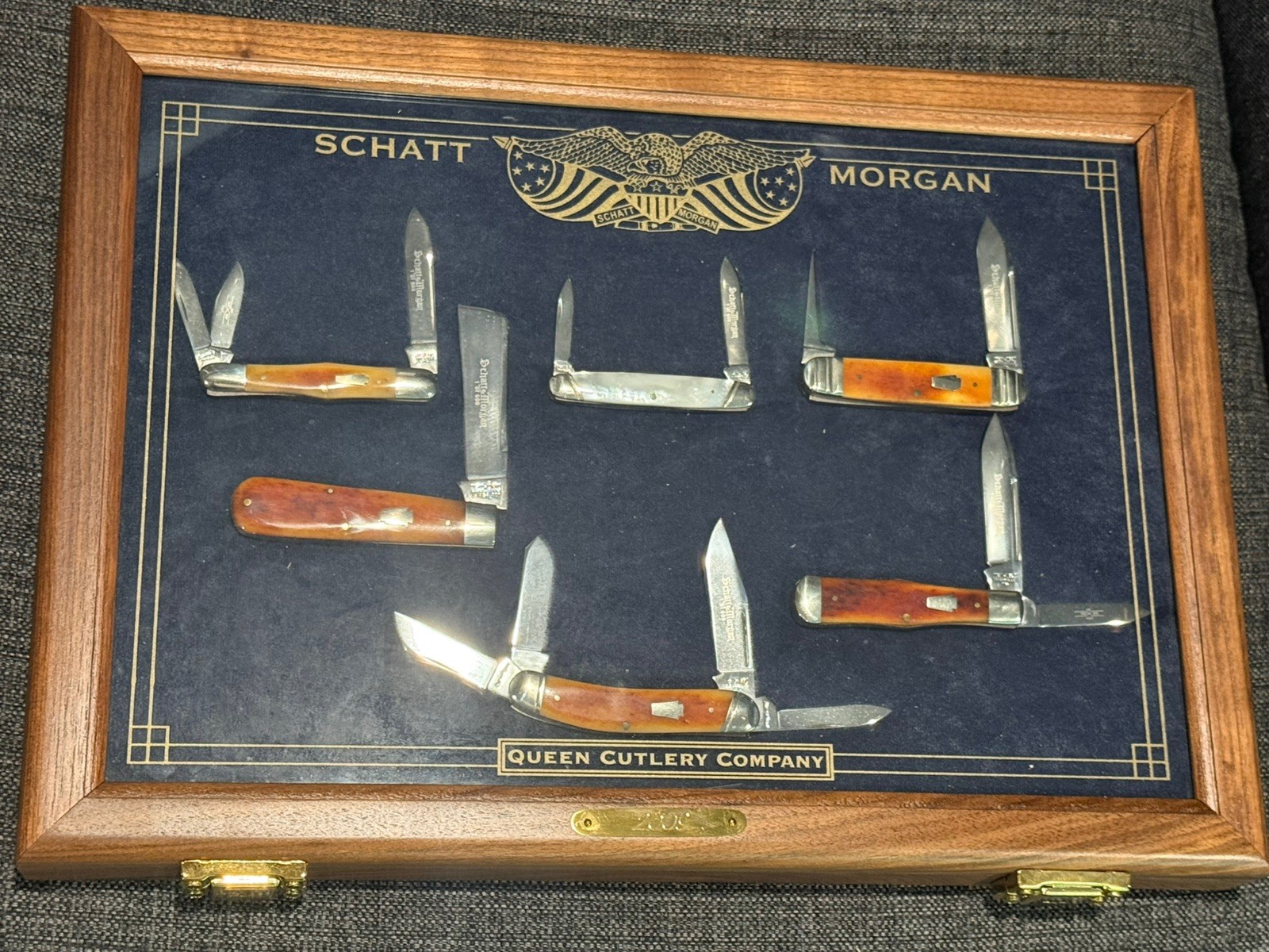 2009 Schatt & Morgan Titusville, Pa Keystone Series Bone Set Display NIB 1/600