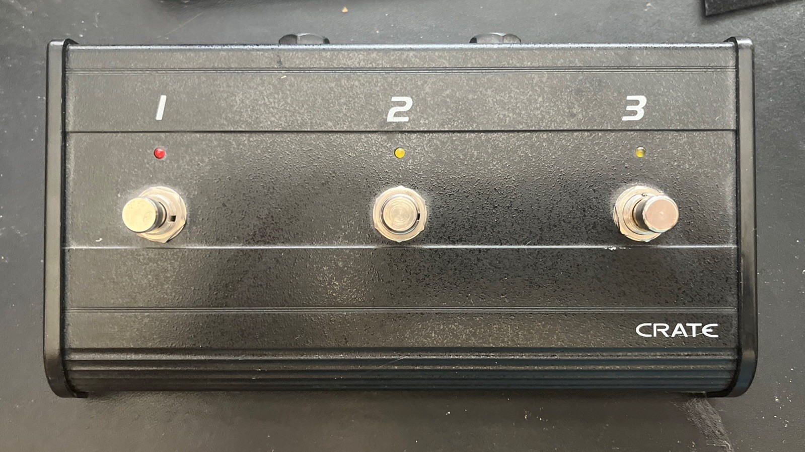 Crate 3-Button Metal Footswitch GFX Series - Red & Amber LEDs - Box Only