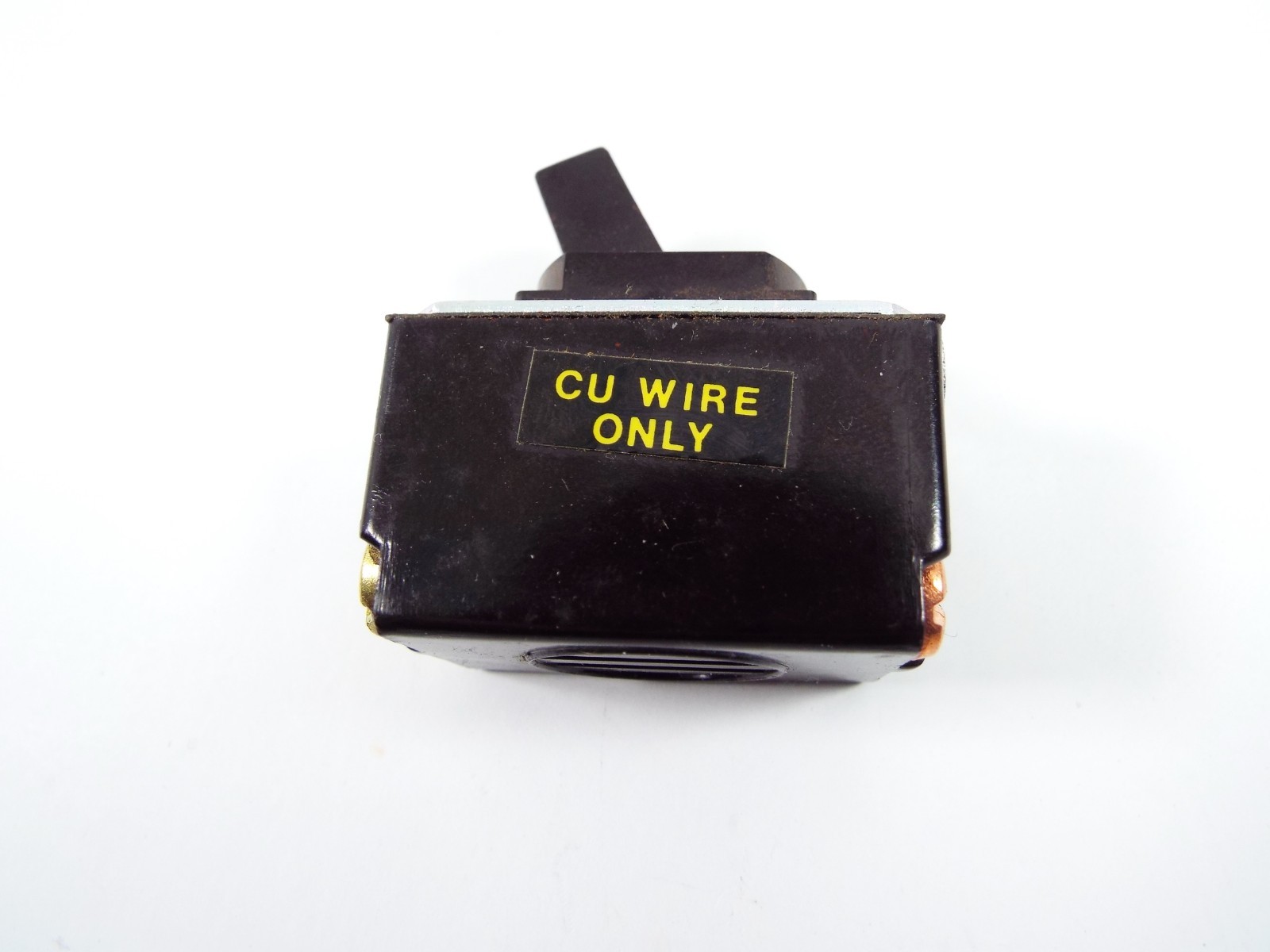 CROUSE-HINES QST3 AC TOGGLE SWITCH THREE WAY BROWN