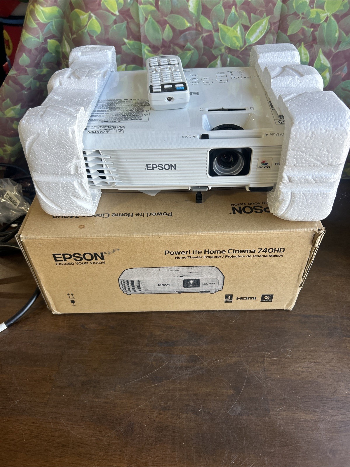 Epson PowerLite Home Cinema 740HD LCD Projector - Lamp Timer