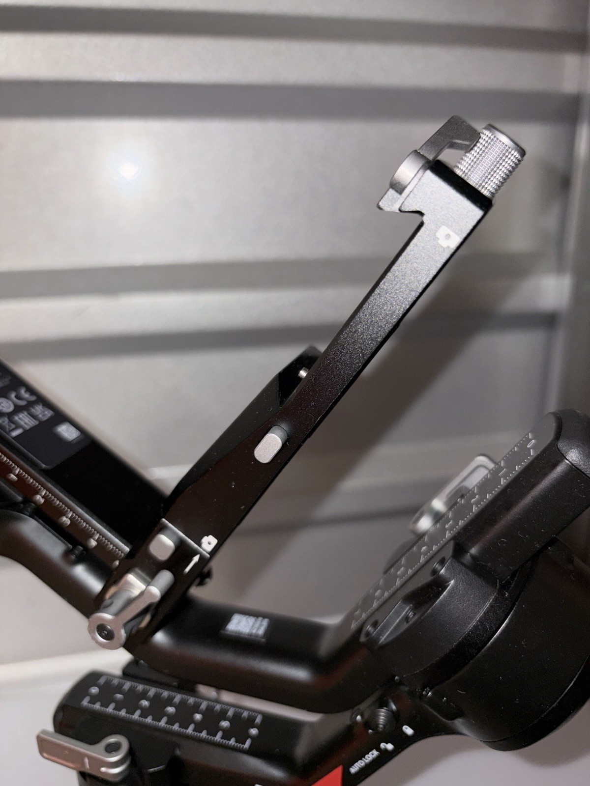 DJI RS 4 3-Axis Gimbal Stabilizer for Cameras