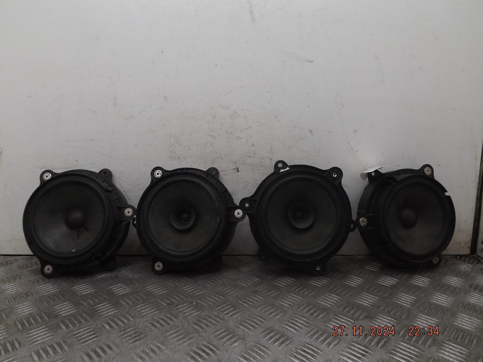 Renault Captur Set Of 4 Loud Speakers 2+2 Pin Plug Mk1 2013-2019Z