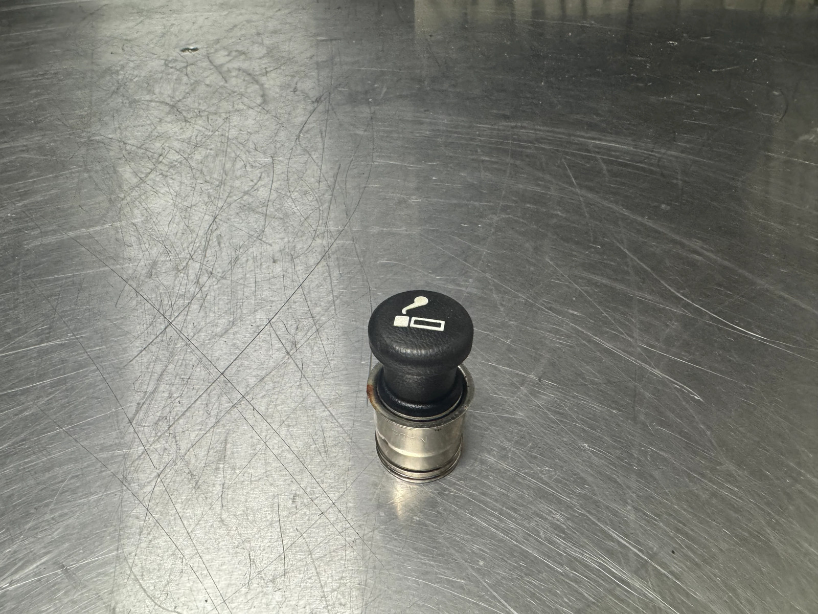97-04 C5 CORVETTE CIGARETTE LIGHTER ELEMENT OEM #N113