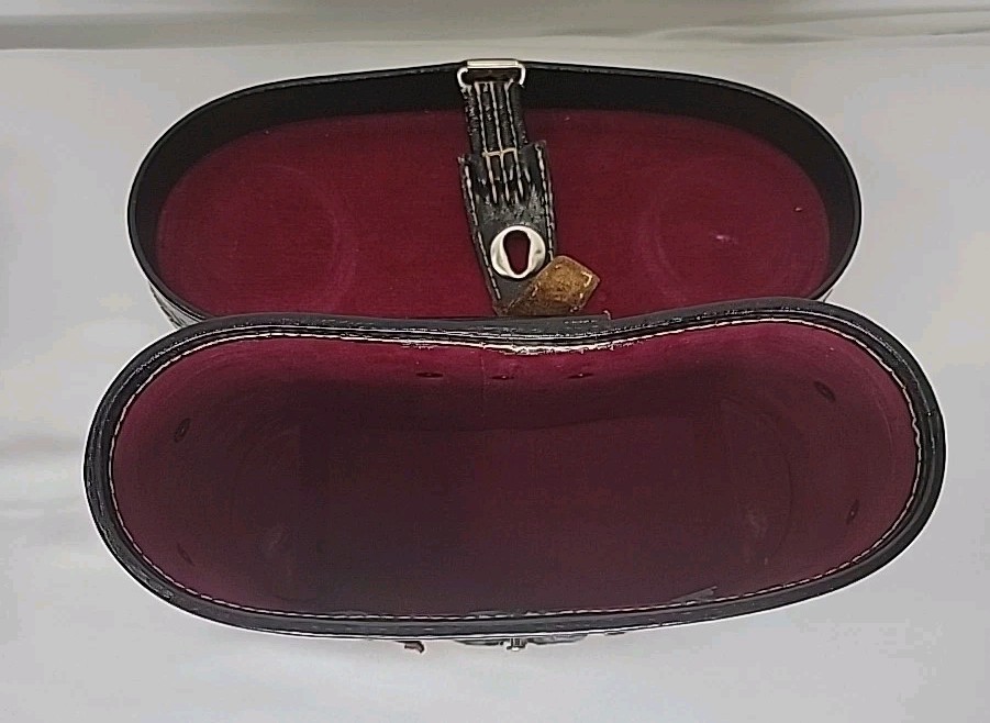 Zenith Binoculars (Scratches), 7 X 35 Extra Wide Angle With Case (Damaged)