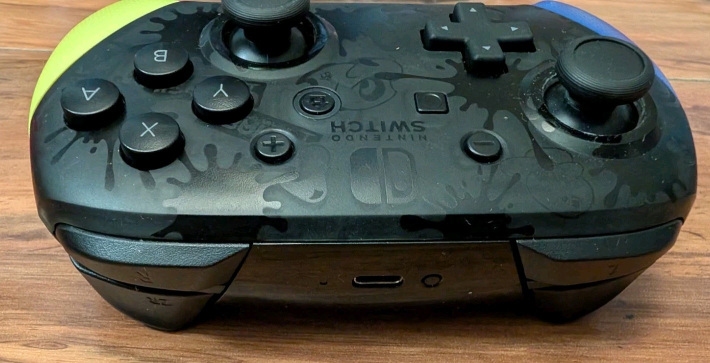 Nintendo Switch Pro Controller Splatoon 3 | USED or REPAIRs
