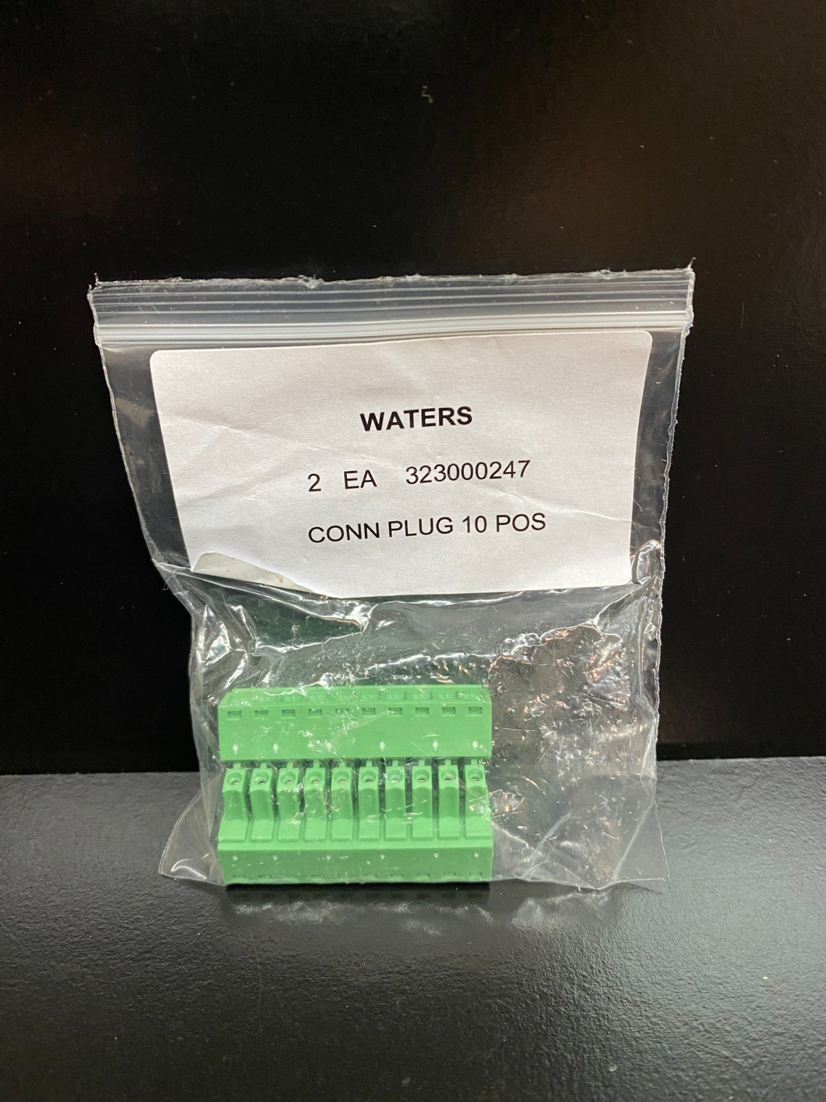 Waters PN 323000247 10-position Connector Plug 2 PK