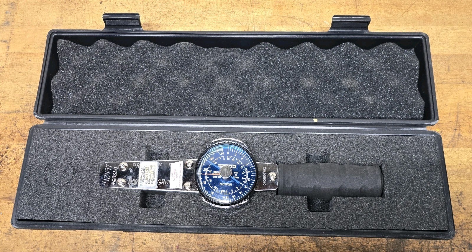 CDI 1502LDIN Dial Torque Wrench 0-150 In-Lbs 3/8" Sq Drive with Case