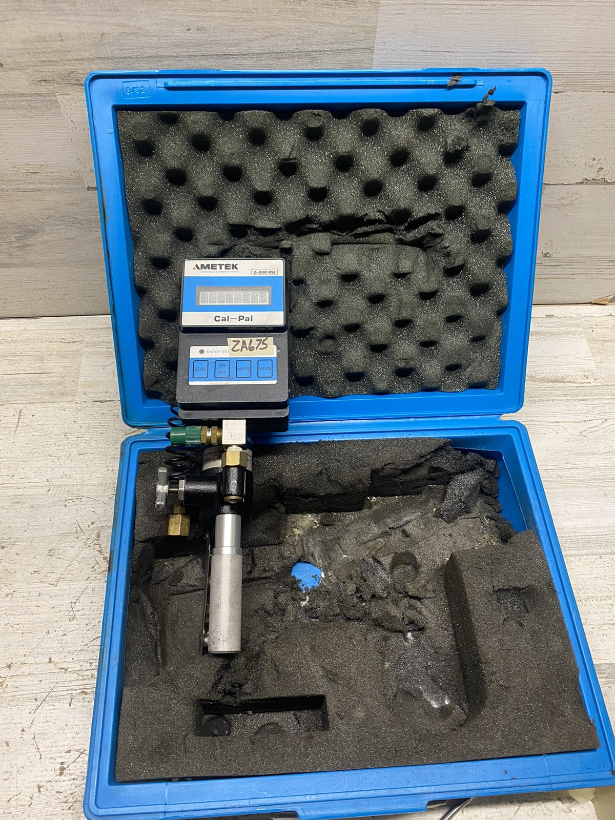 AMETEK Pressure Tester Kit Model T-740 Pump 0-300 psi, 2 x Hoses, Cal-Pal & Case