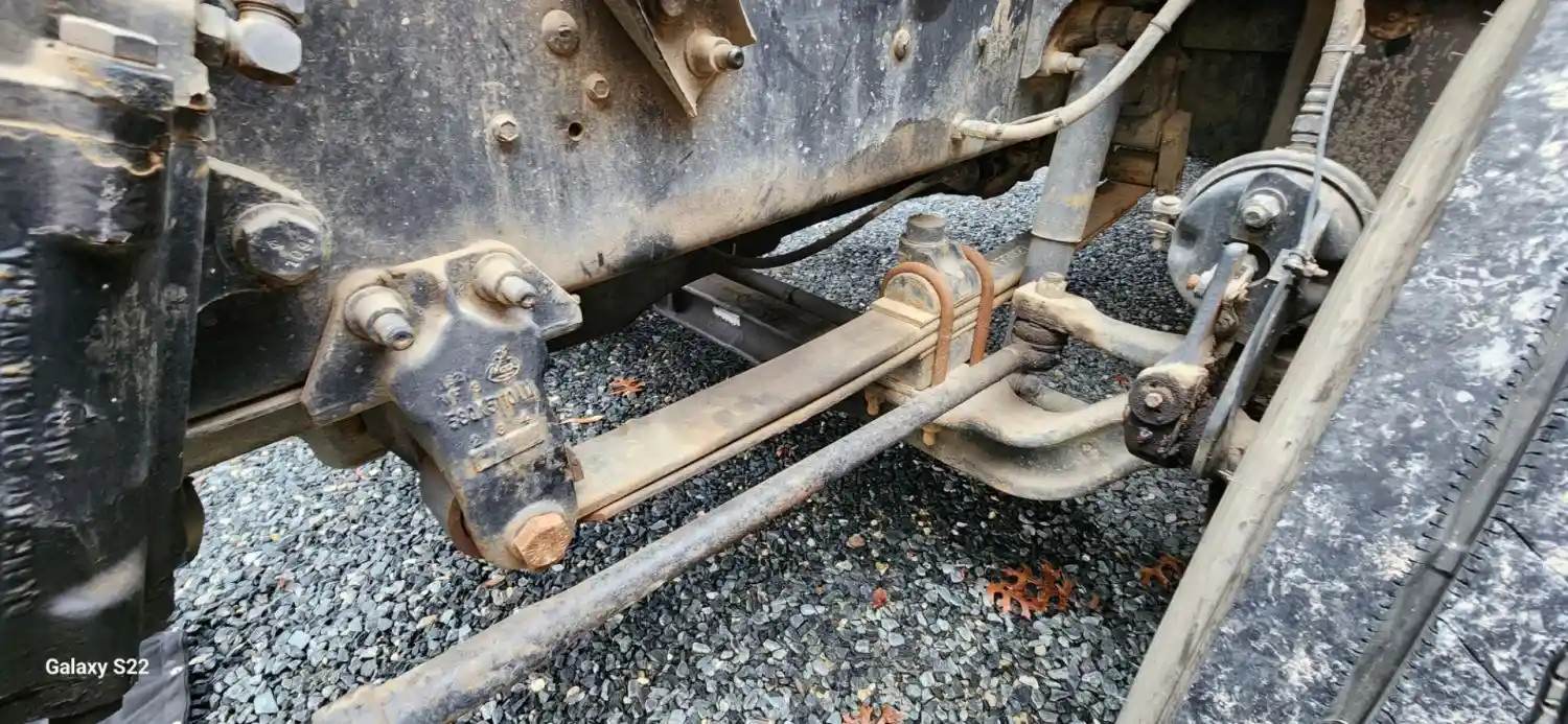 (Used) 2002 Mack CH613, FRONT LEAF SPRINGS Front Leaf & Springs  P-68208