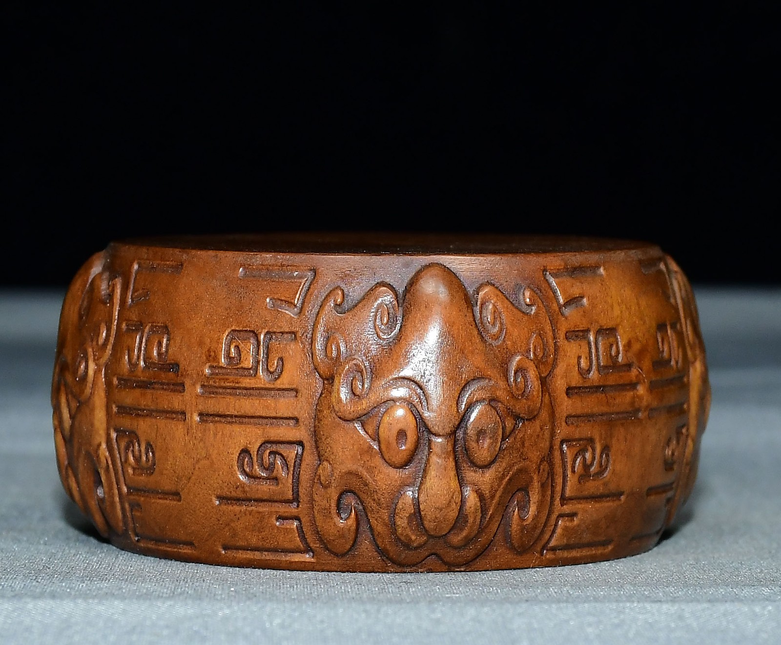 Exquisite Small Leaf Boxwood Base Ornament