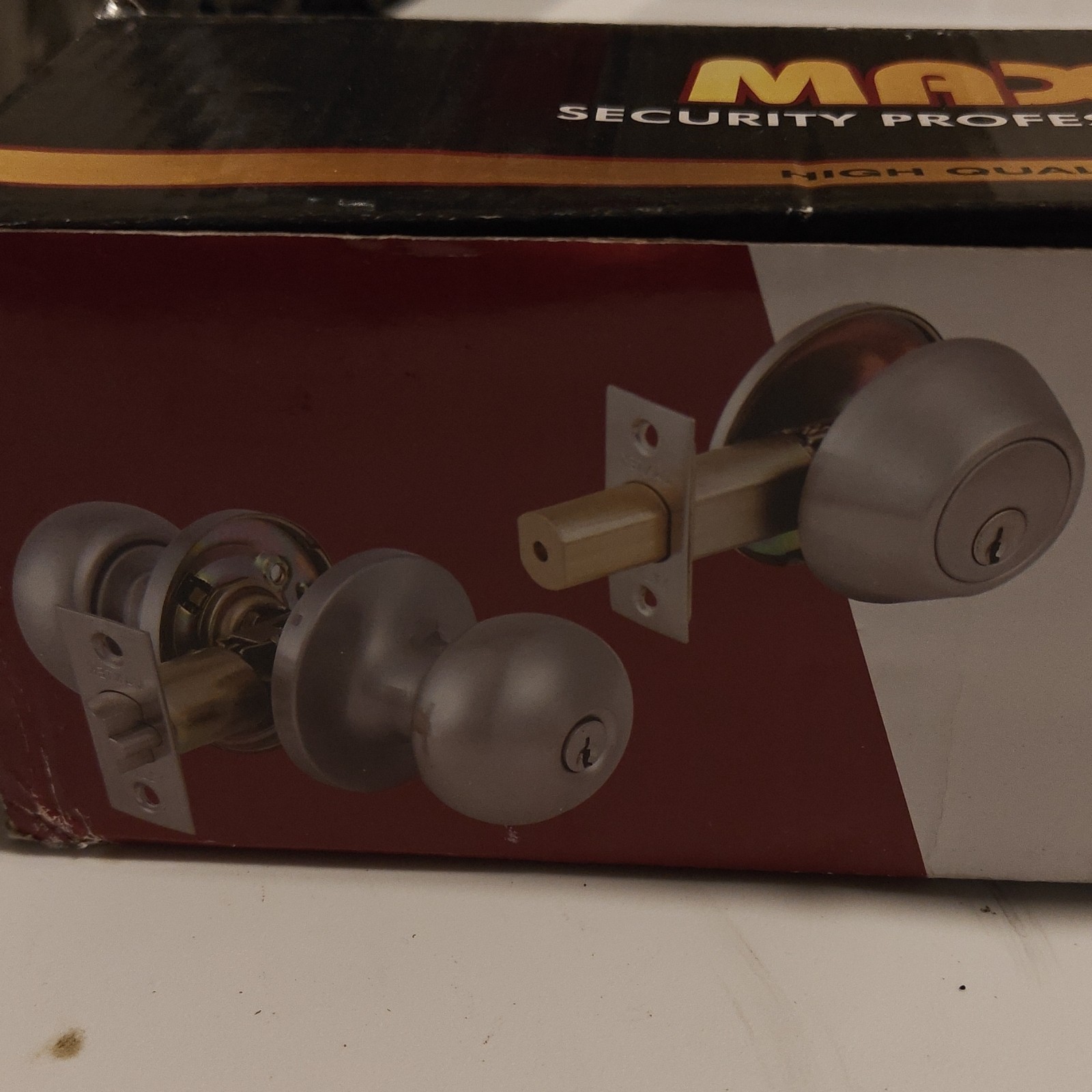 Maxtek Satin Silver Knob Lock & Deadbolt Combo Set w/ Knob Lock, Deadbolt
