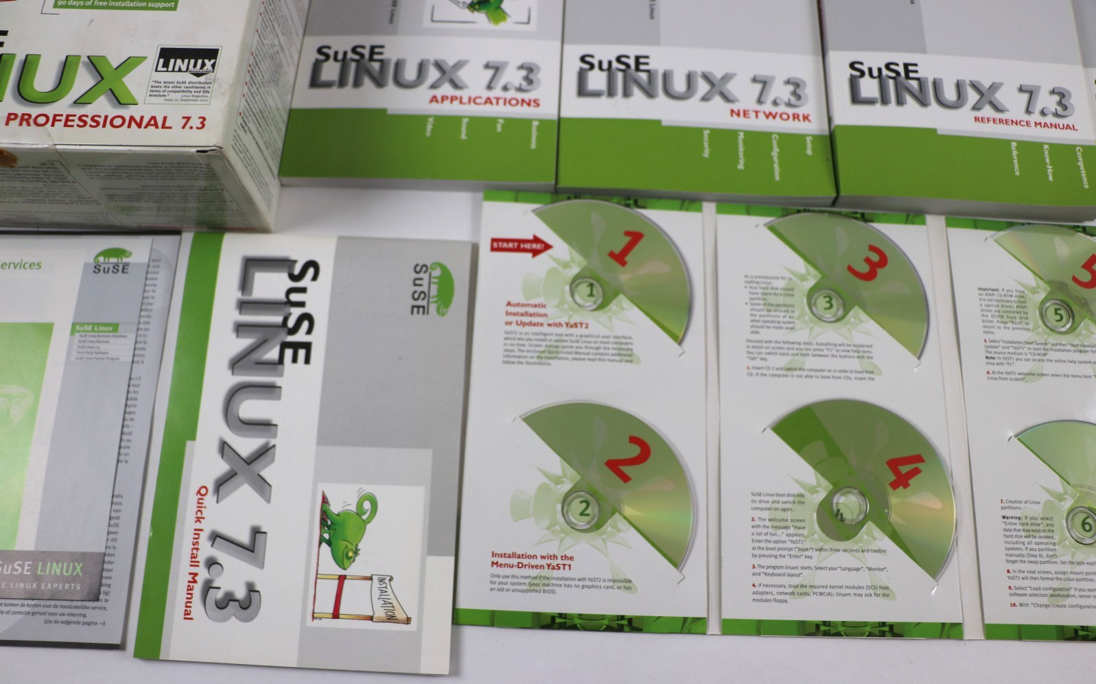 SuSE Linux 7.3 Professional 8 Disc CD Rom -