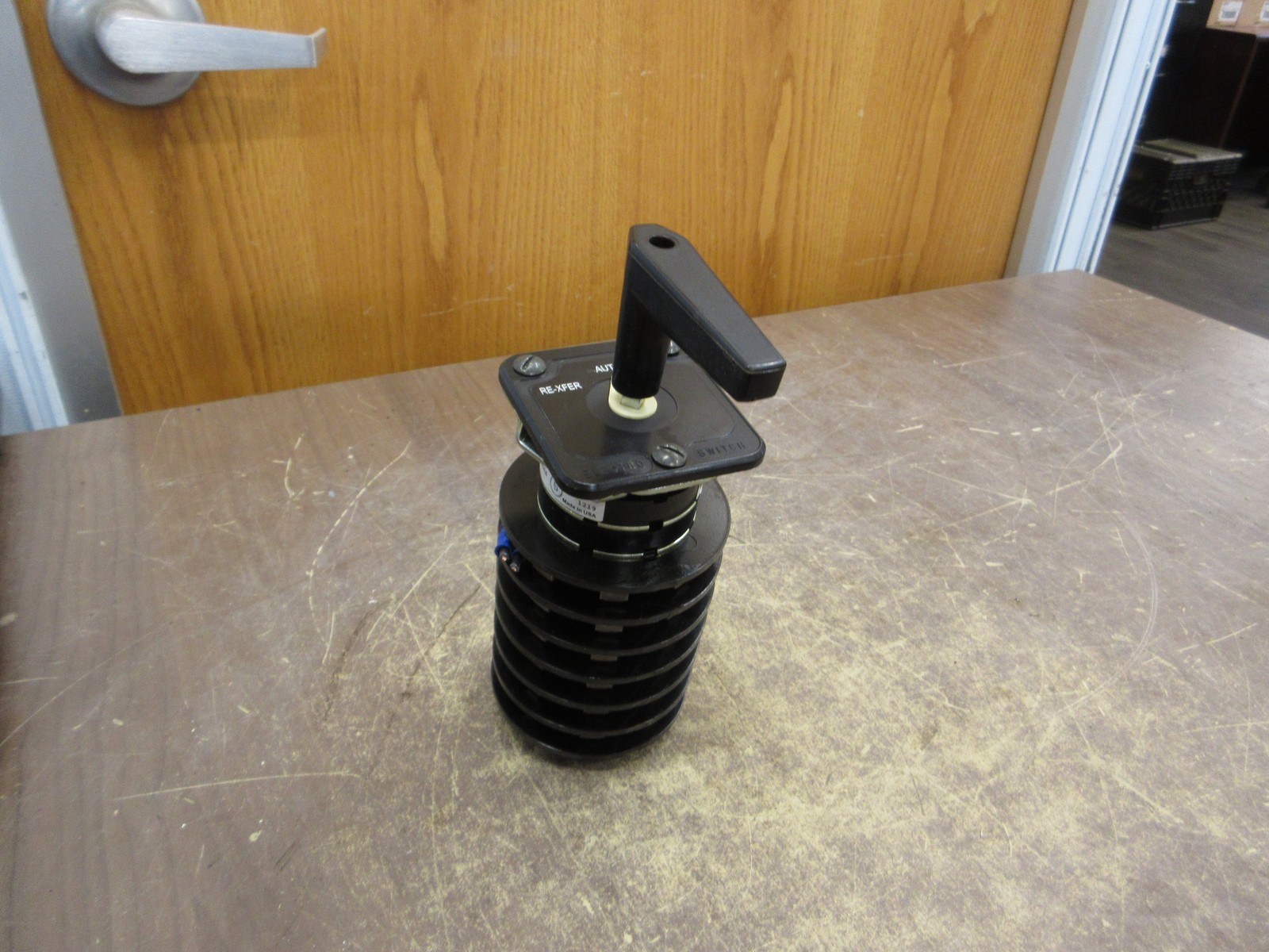 Electroswitch Series 24 Rotary Switch 74206B Re-Xfer/Auto Used