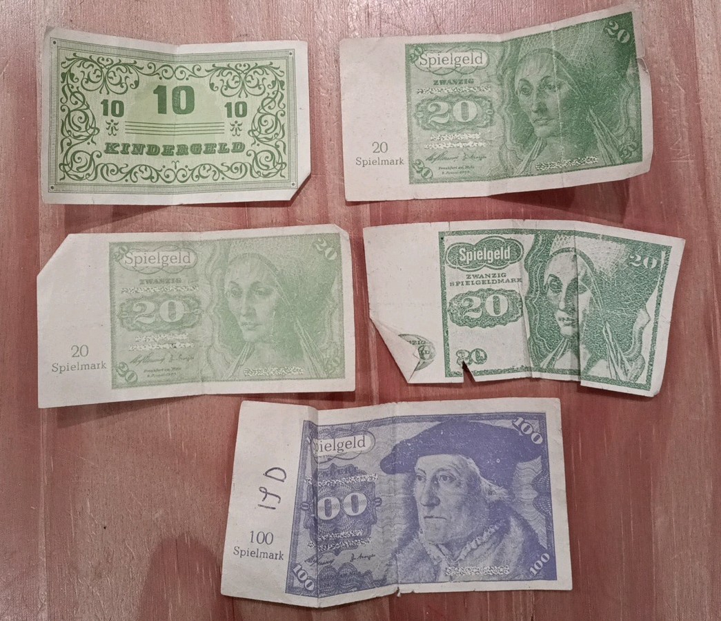 Vintage German Money Spielmark Toy Bank Notes Kindergeld pretend Money