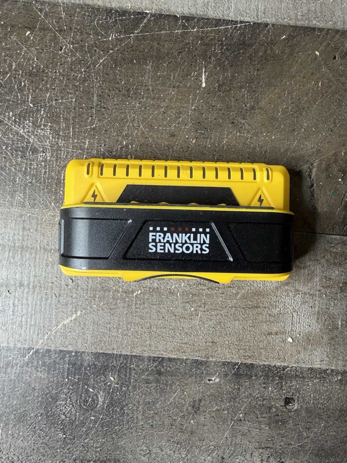 ProSensor M150 Professional Stud Finder + Hard Case