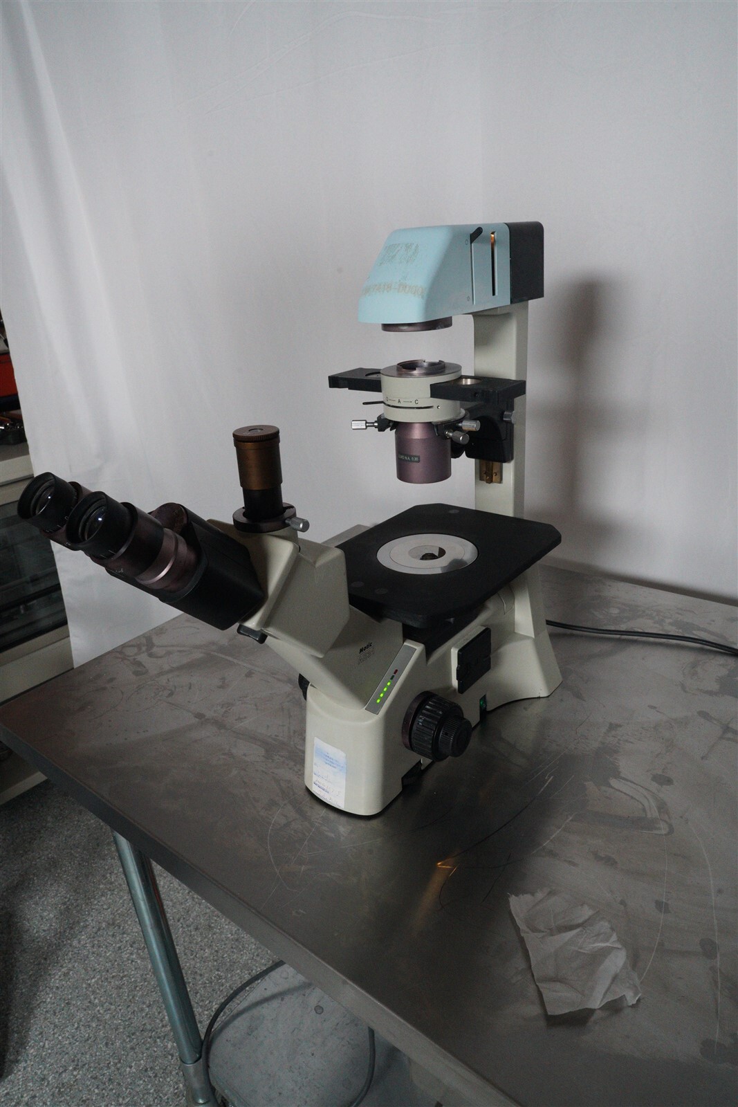 Motic AE31 Inverted Phase Contrast Microscope W 4X, PH 10X, PH 40X Objectives