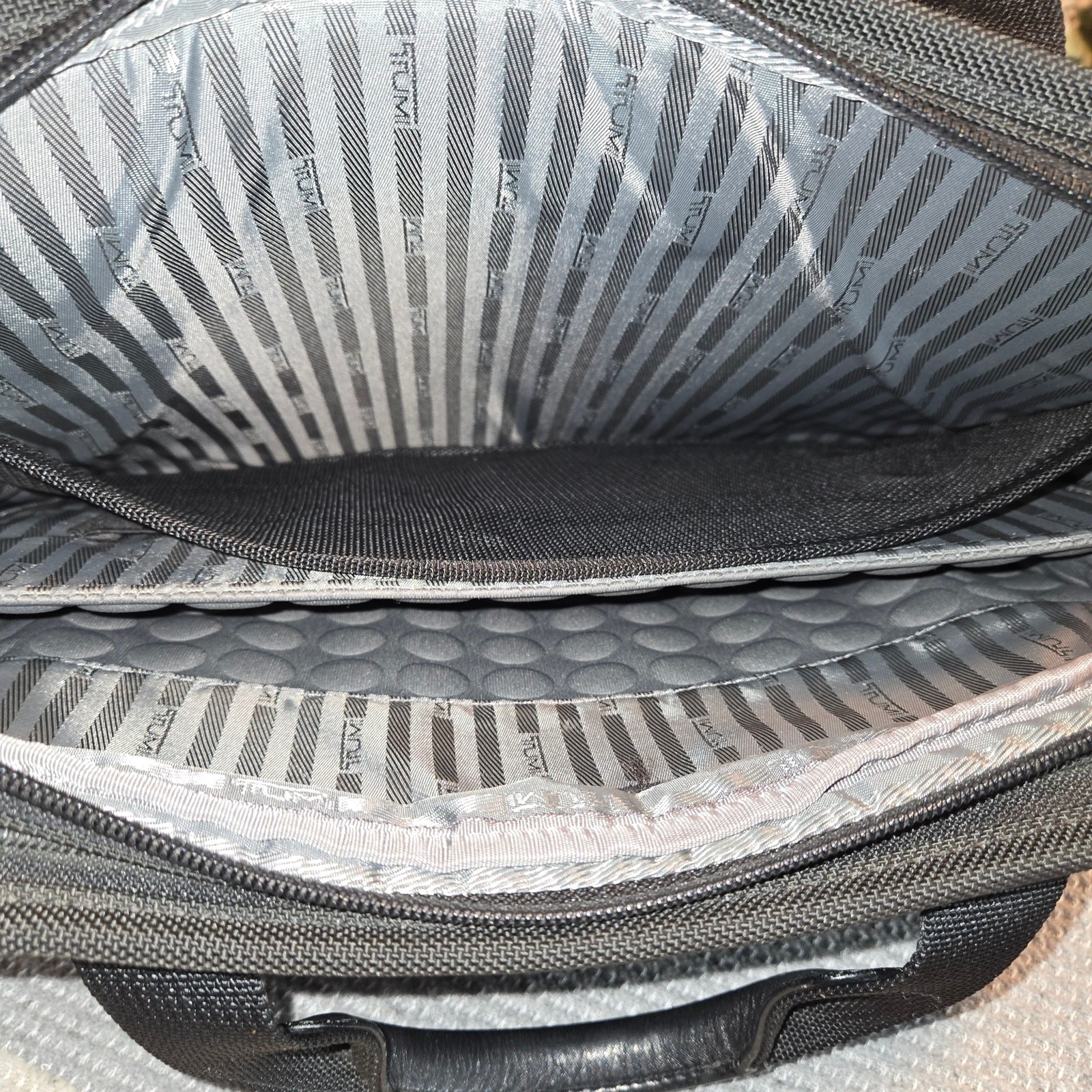 Tumi Brief Case Lap Top Travel Bag Nylon - No Strap