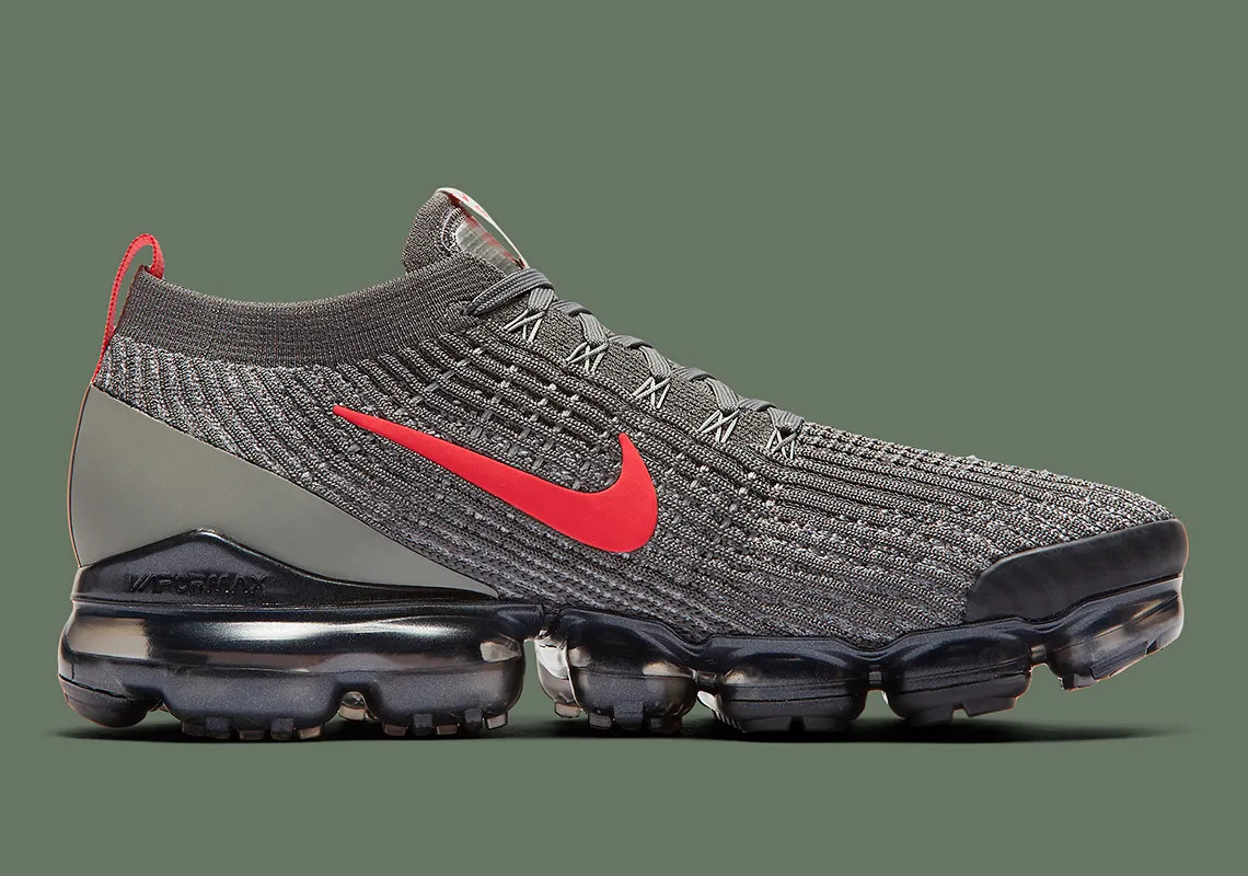 Nike Air VaporMax Flyknit 3 Grey Track Red