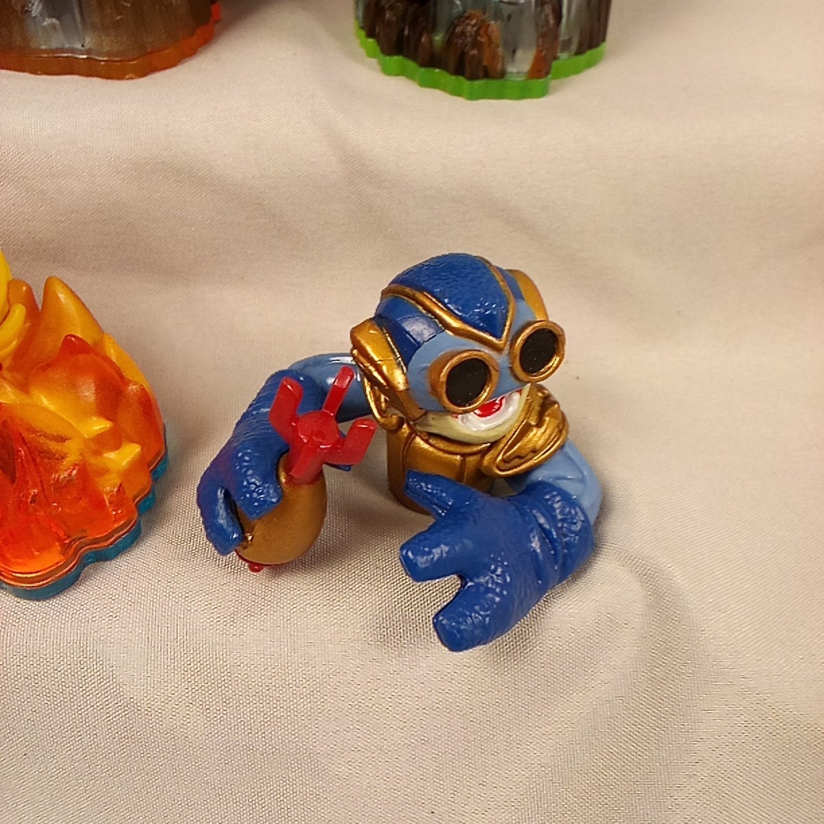 Skylanders Giants GraniteCrusher HotHead Thumpback Terrorfin Prism Break Figures