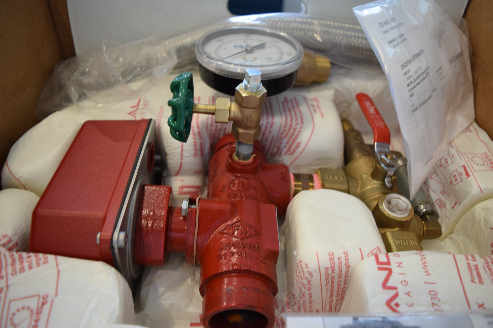 Globe Industries 1 1/2" Universal Manifold Fire Control 317709-A-H w/o Valve NEW