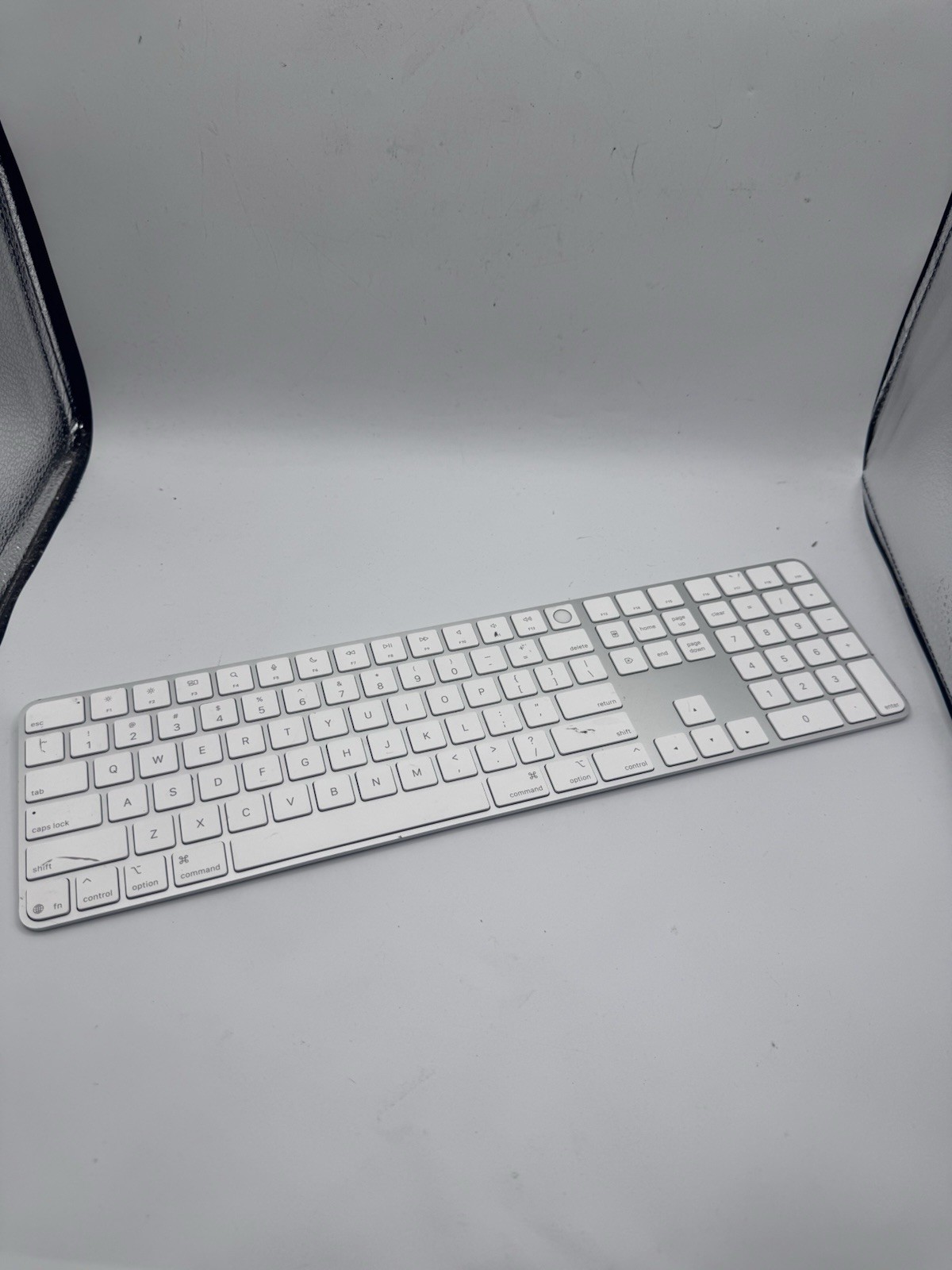 Apple Magic Keyboard (USB-C) with Touch ID and Numeric Keypad A3119 White