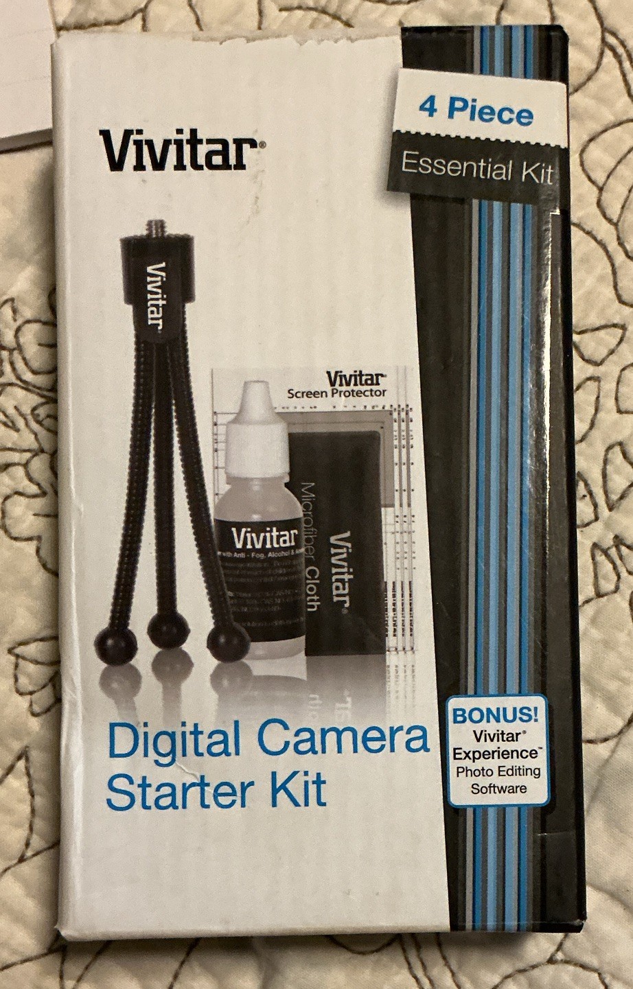 Vivitar Digital Camera Starter Kit Mini Tripod Screen Protectors LCD Cleaning