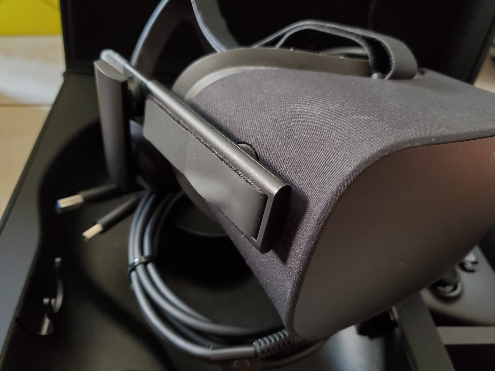 Oculus Rift Virtual Reality VR System with Xbox Controller