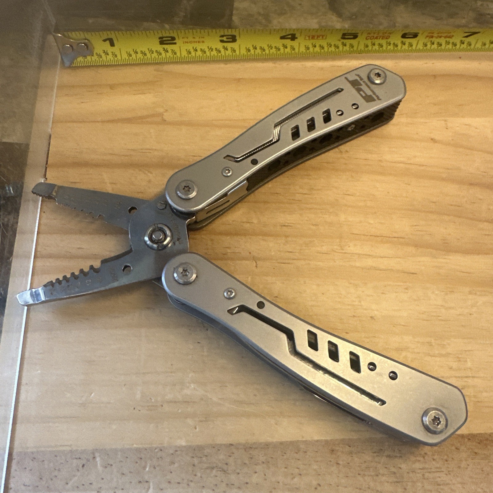 Performance Tool 13-in-1 Electrician Multi-Tool #WL-W86506