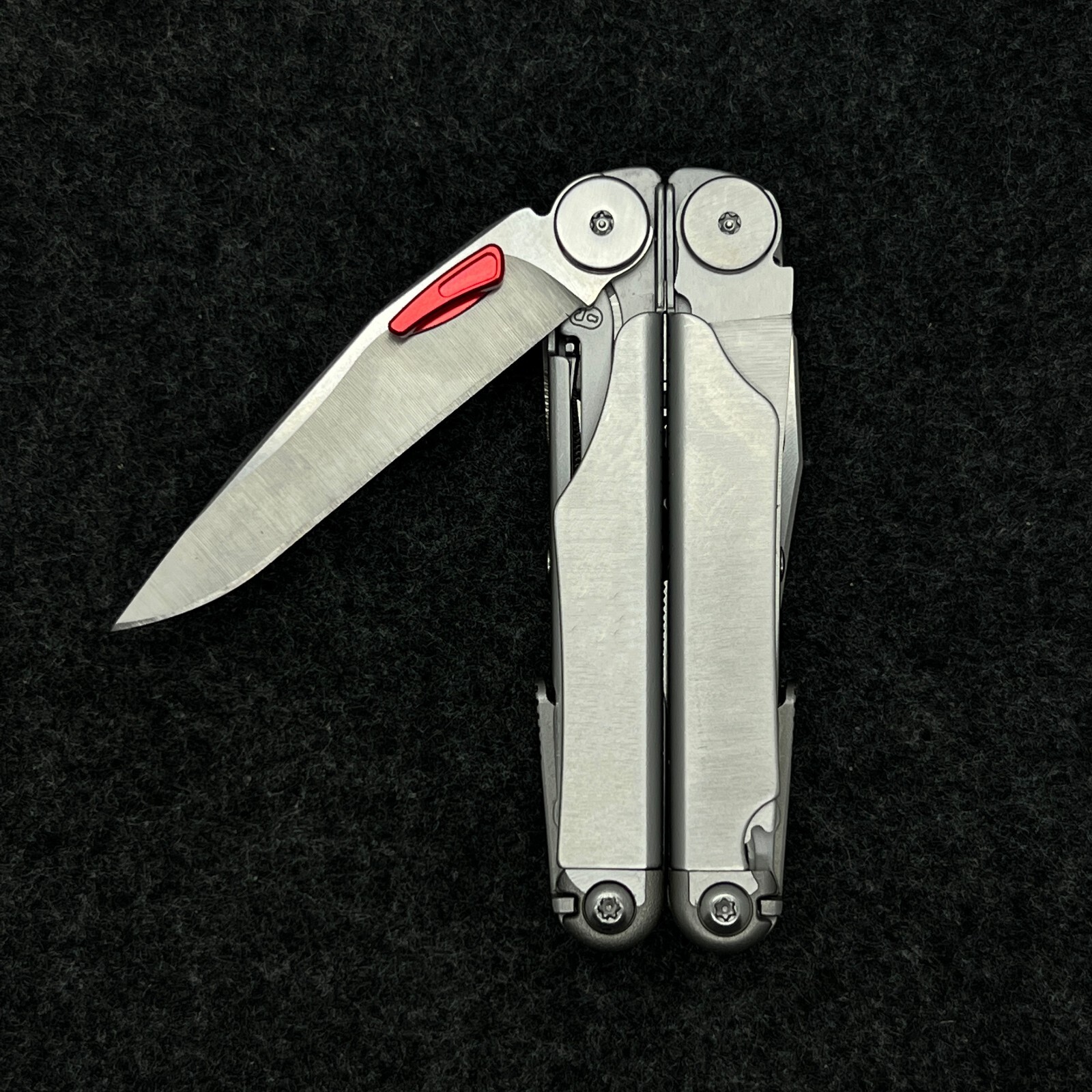 Aluminum Alloy Thumb Grip Easy open push button For Leatherman Wave Accessories