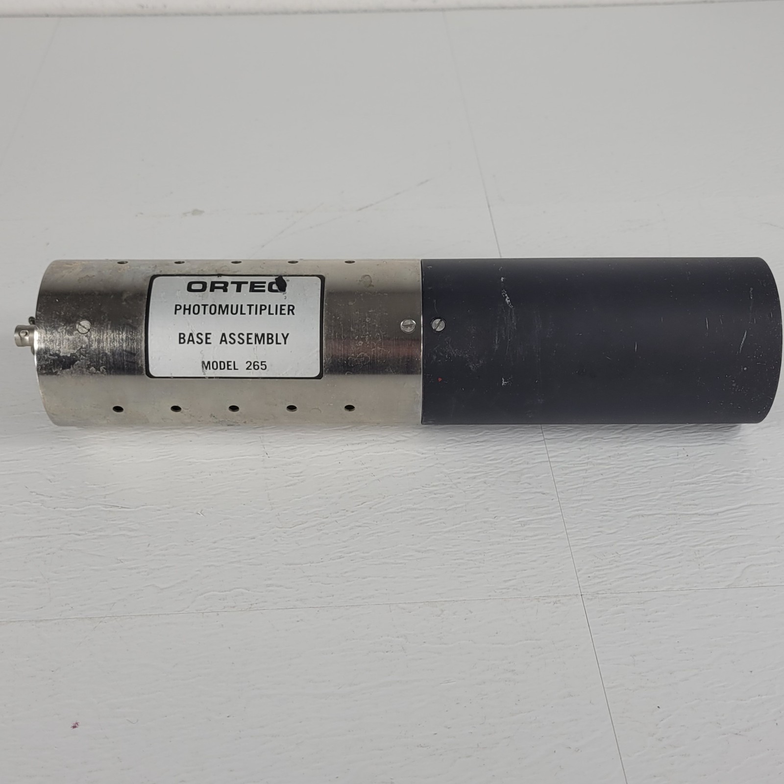 ORTEC 265 Photomultiplier PMT Base Assembly 12-Stage 21-Pin Socket Scintillation