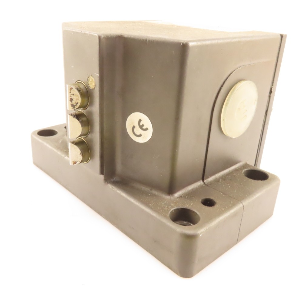 Balluff BSN519-D03-D12-100-10 3 Position Chisel Tip Plunger Limit Switch