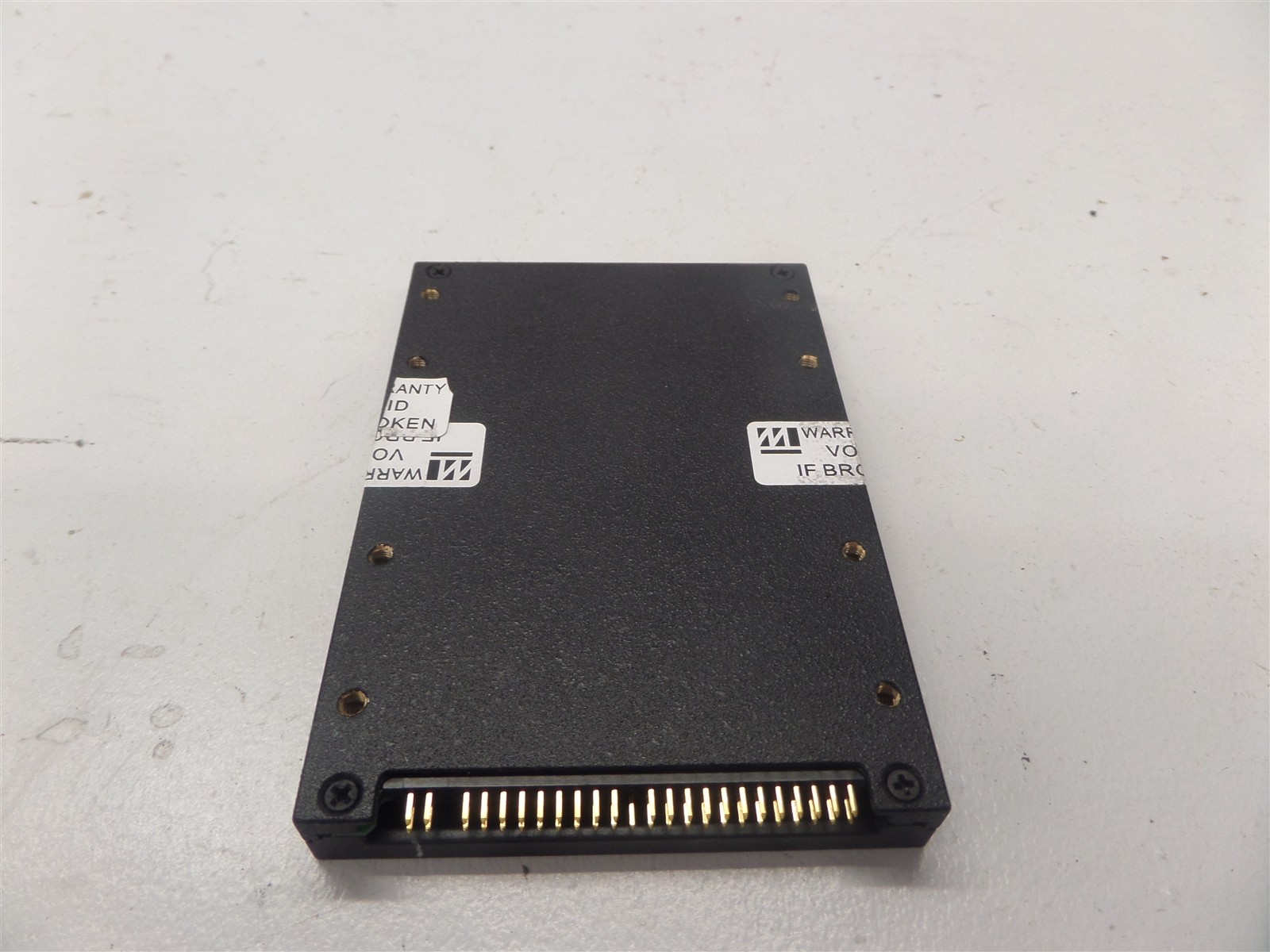 M-Systems FFD IDE Plus Flash Disk 2048M FFD-25-IDEP-2408-N-B