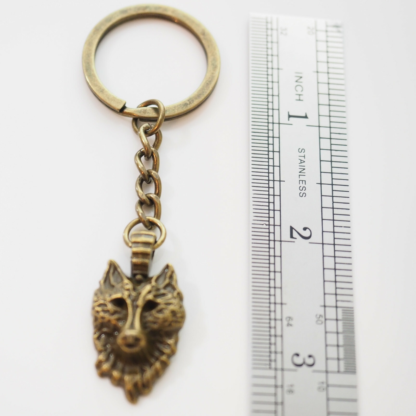 Vintage Wolf Head Bronze Pendant Keychain Gift Key Chain