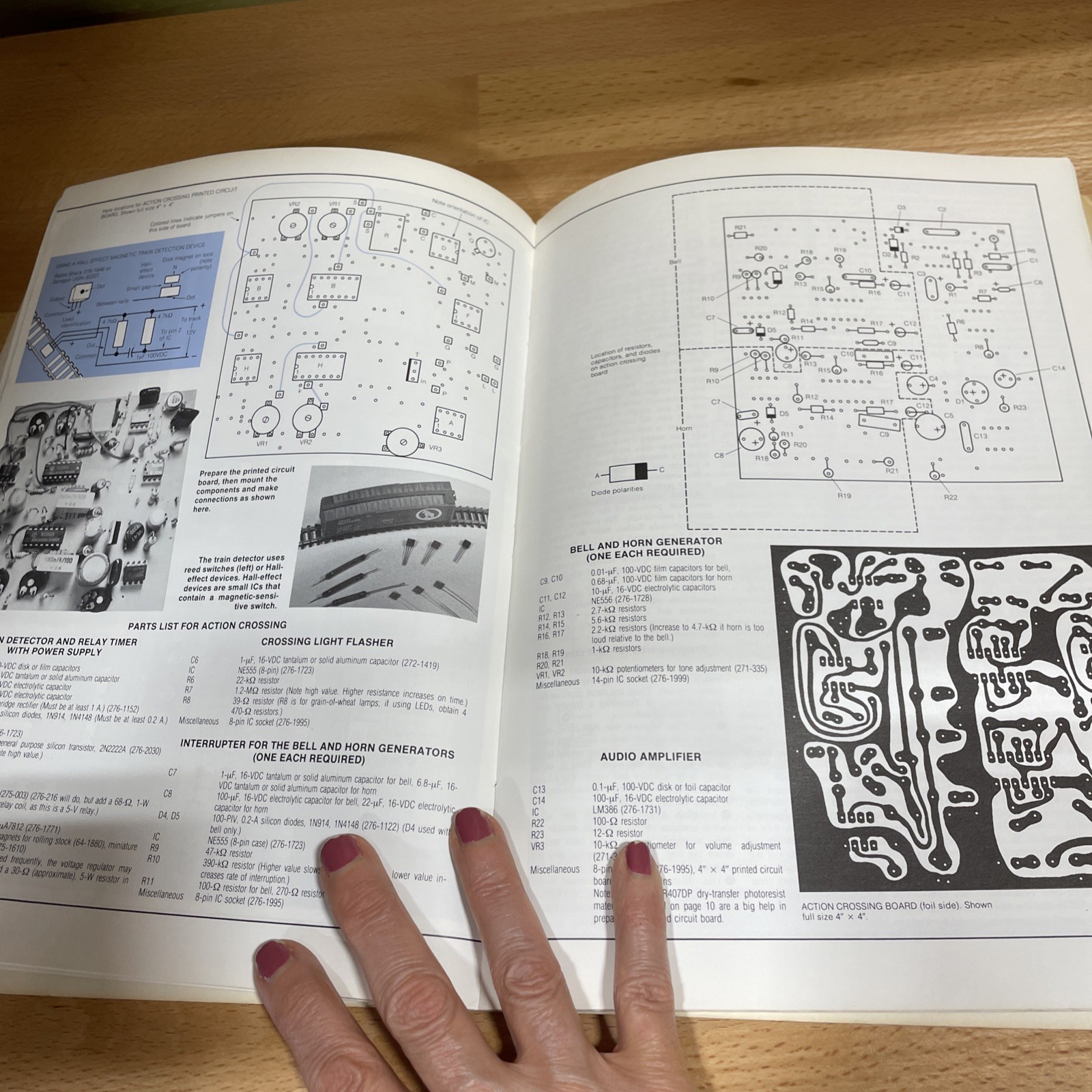 Electronic Projects for Model Railroaders by Peter J. Thorne Revised Edition